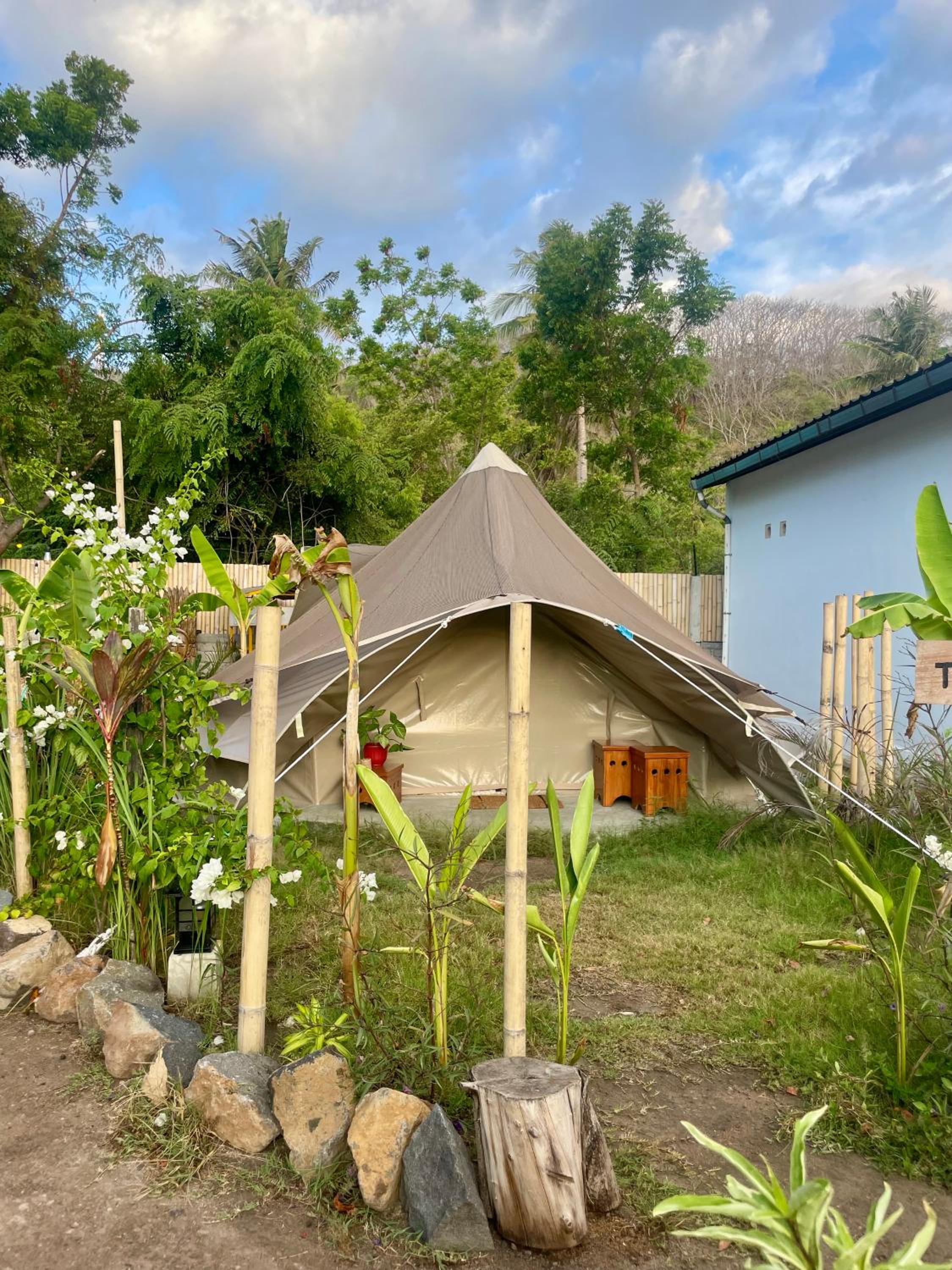 Ubuntu Glamping - Adult Campers Only