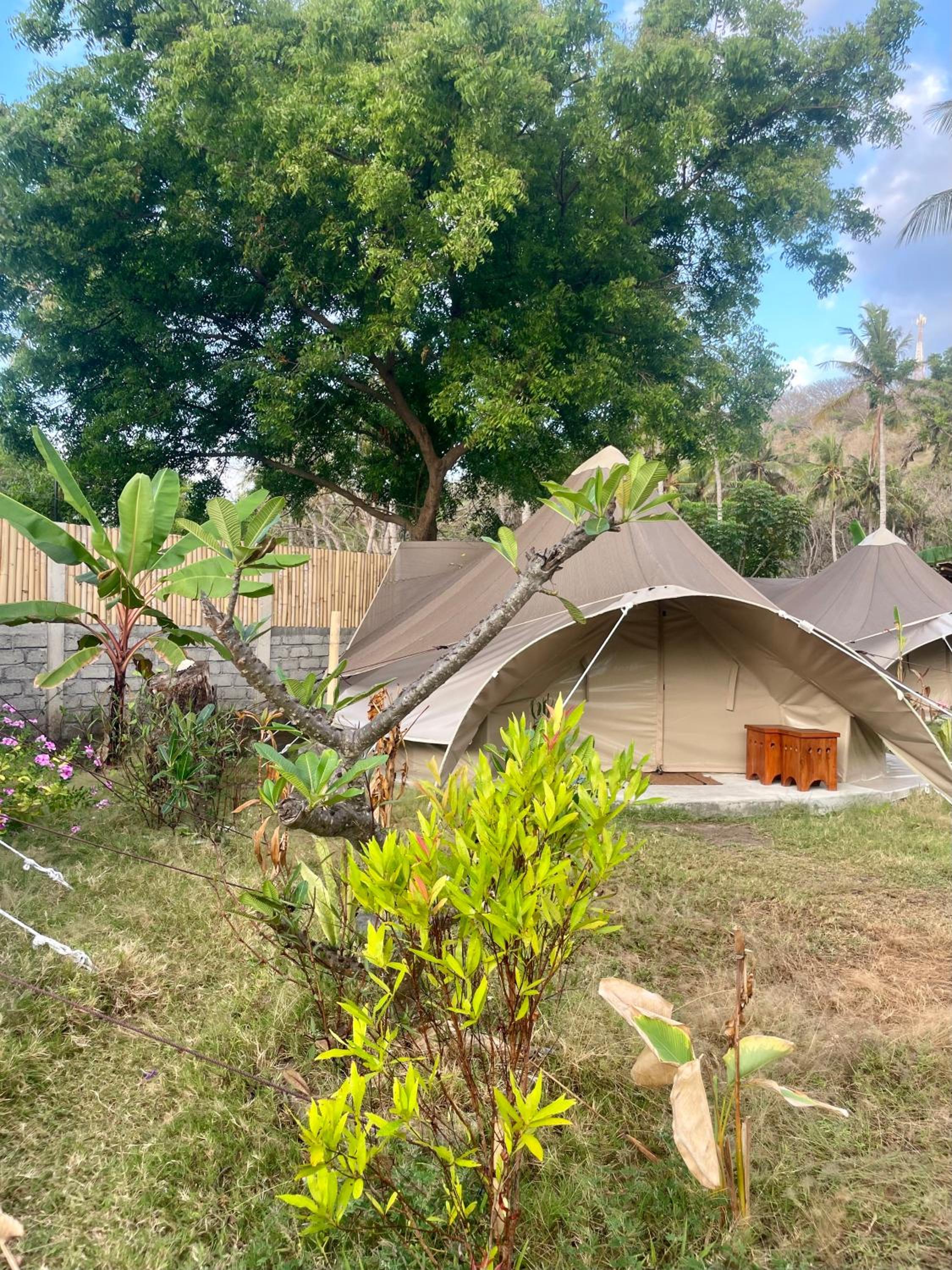 Ubuntu Glamping - Adult Campers Only