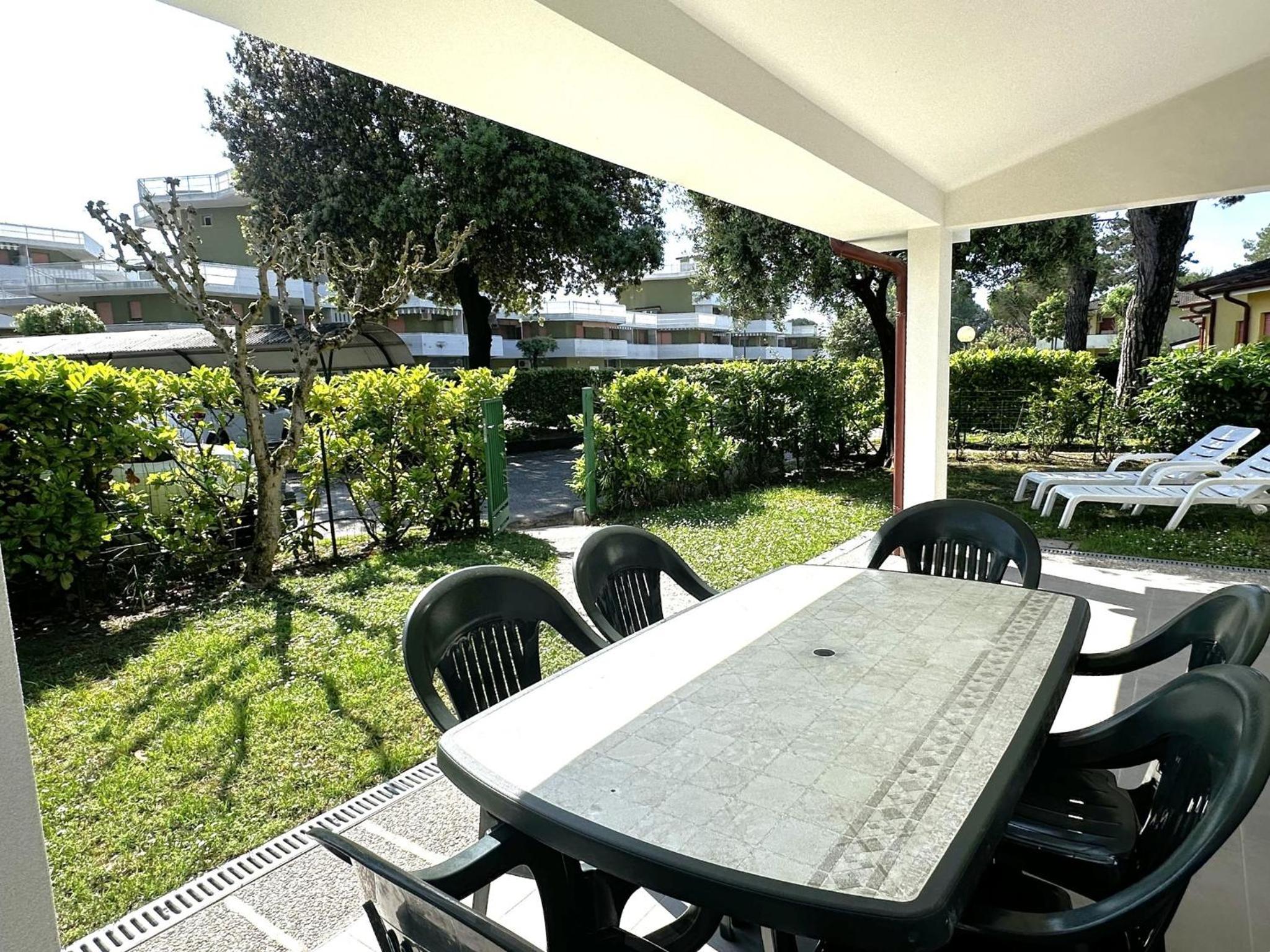 Villa with garden and pool access in Bibione