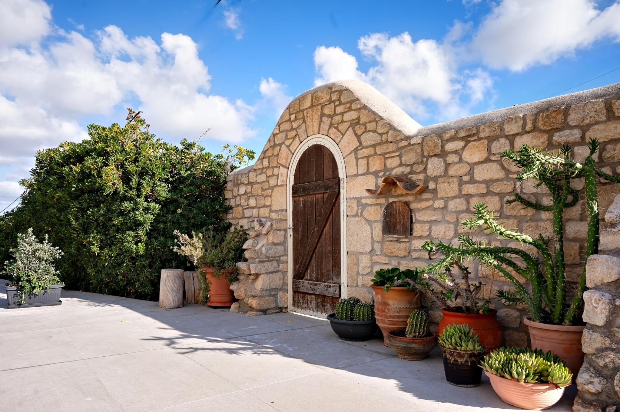 Aurora Heraklion Seasons Villa- Sea Pool Fireplace