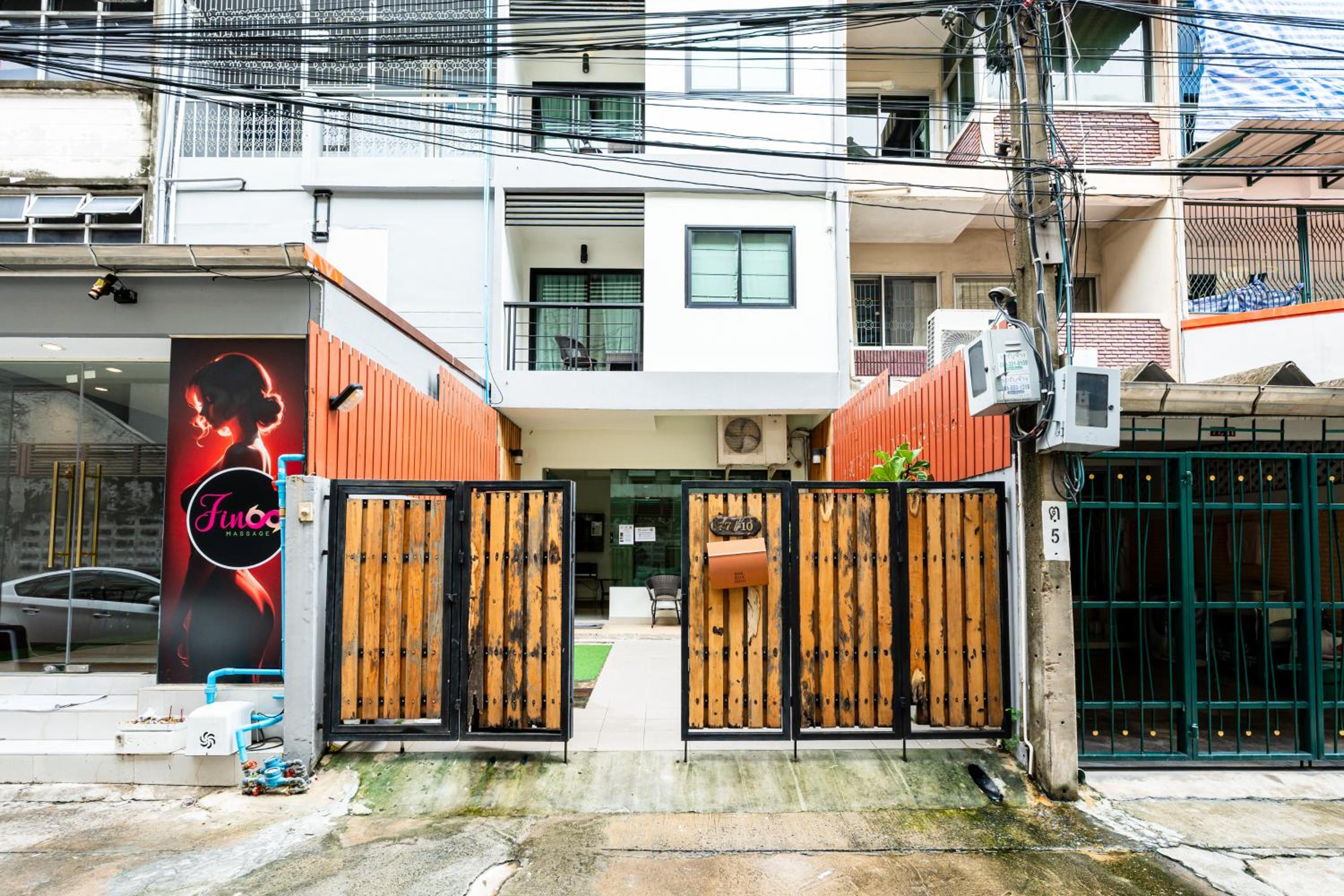 XX YON INN Sukhumvit 4 Bangkok - BTS Nana
