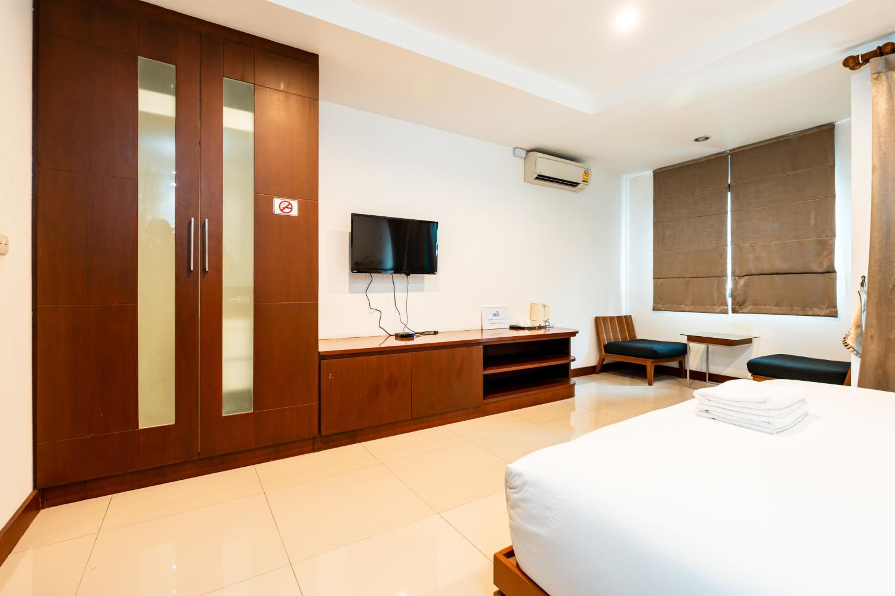 XX YON INN Sukhumvit 4 Bangkok - BTS Nana
