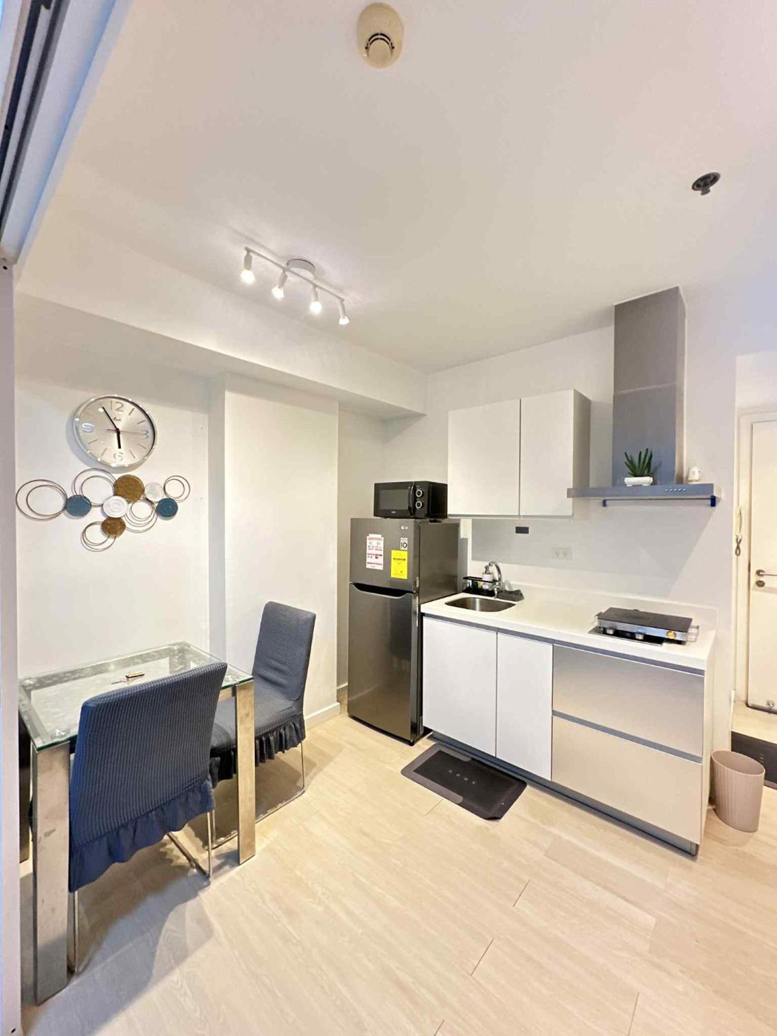 1BR Condotel in Azure Urban Resort Near NAIA #BH2