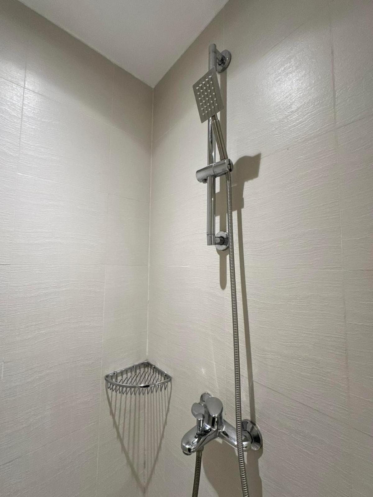 1BR Condotel in Azure Urban Resort Near NAIA #BH2