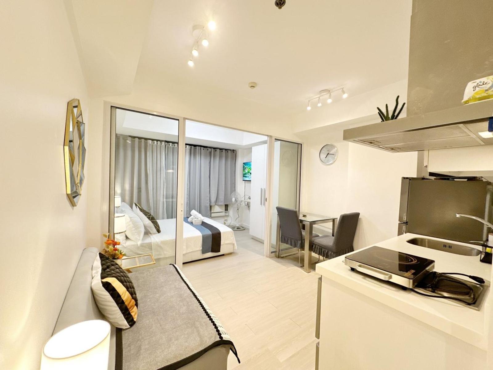 1BR Condotel in Azure Urban Resort Near NAIA #BH2
