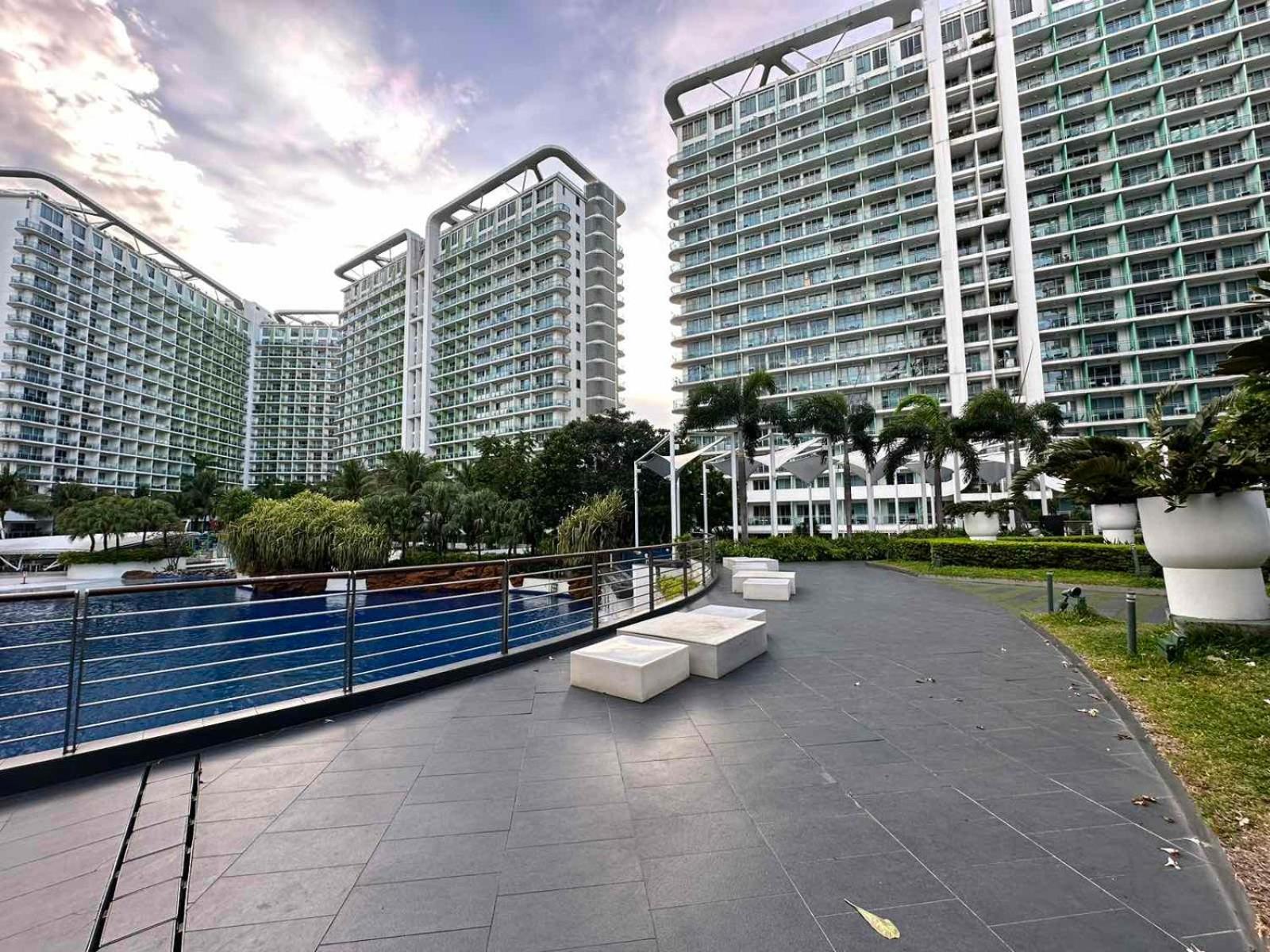 1BR Condotel in Azure Urban Resort Near NAIA #BH2