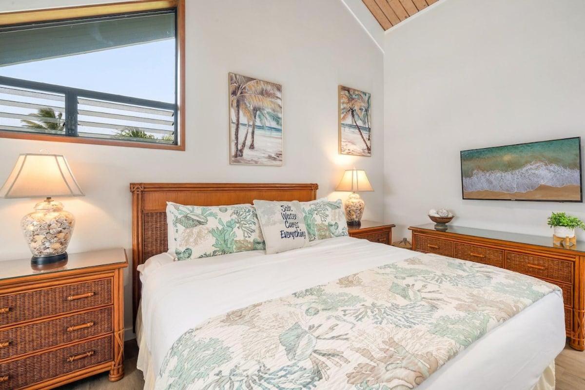 Kahana Village 17 · KHV 17 Spacious 2BD Condo w Oceanviews and S