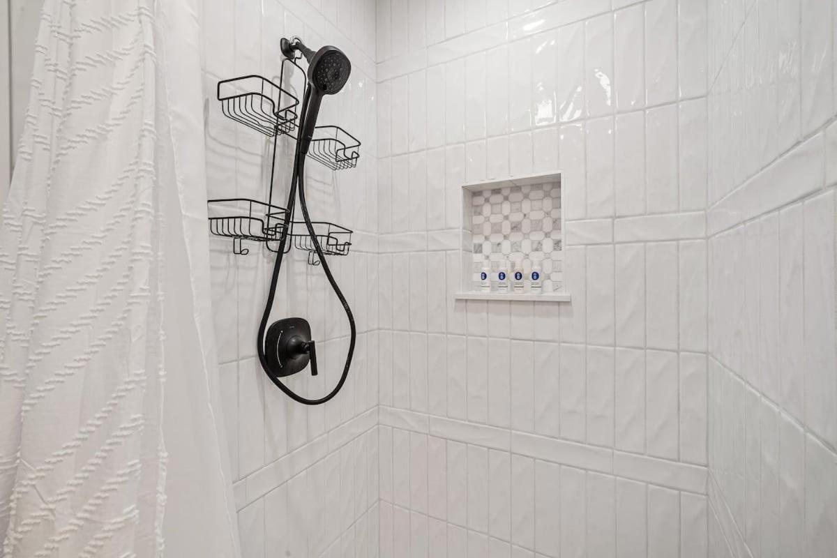 Alaeloa 38 · ALA 38 Beautifully Remodel 3BD Partial Ocean Views