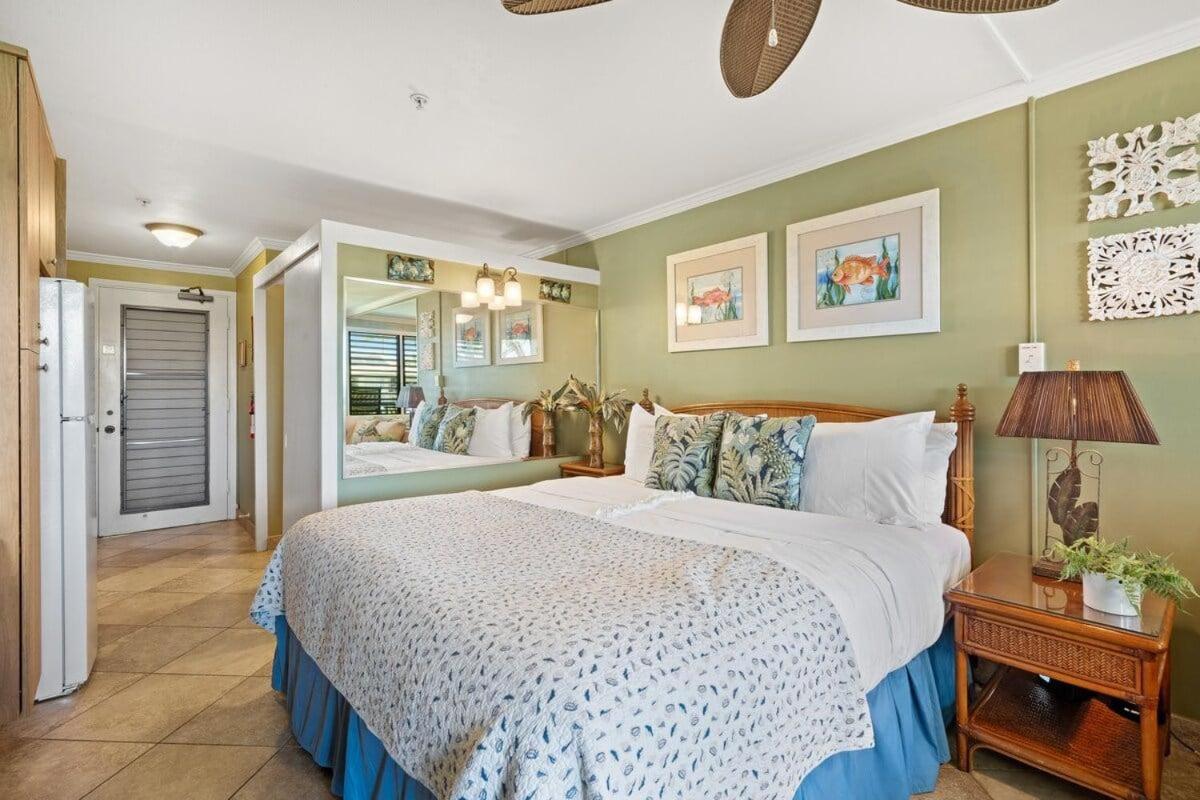 Napili Bay 210 · NB 210 Napili Bay Studio with Direct Ocean View