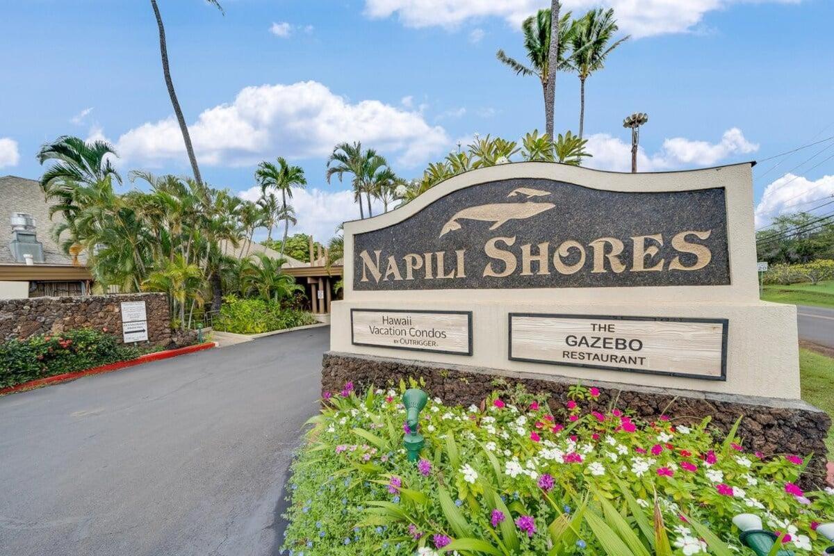 Napili Shores D126 · NSD126 Cozy Studio Steps to Beach