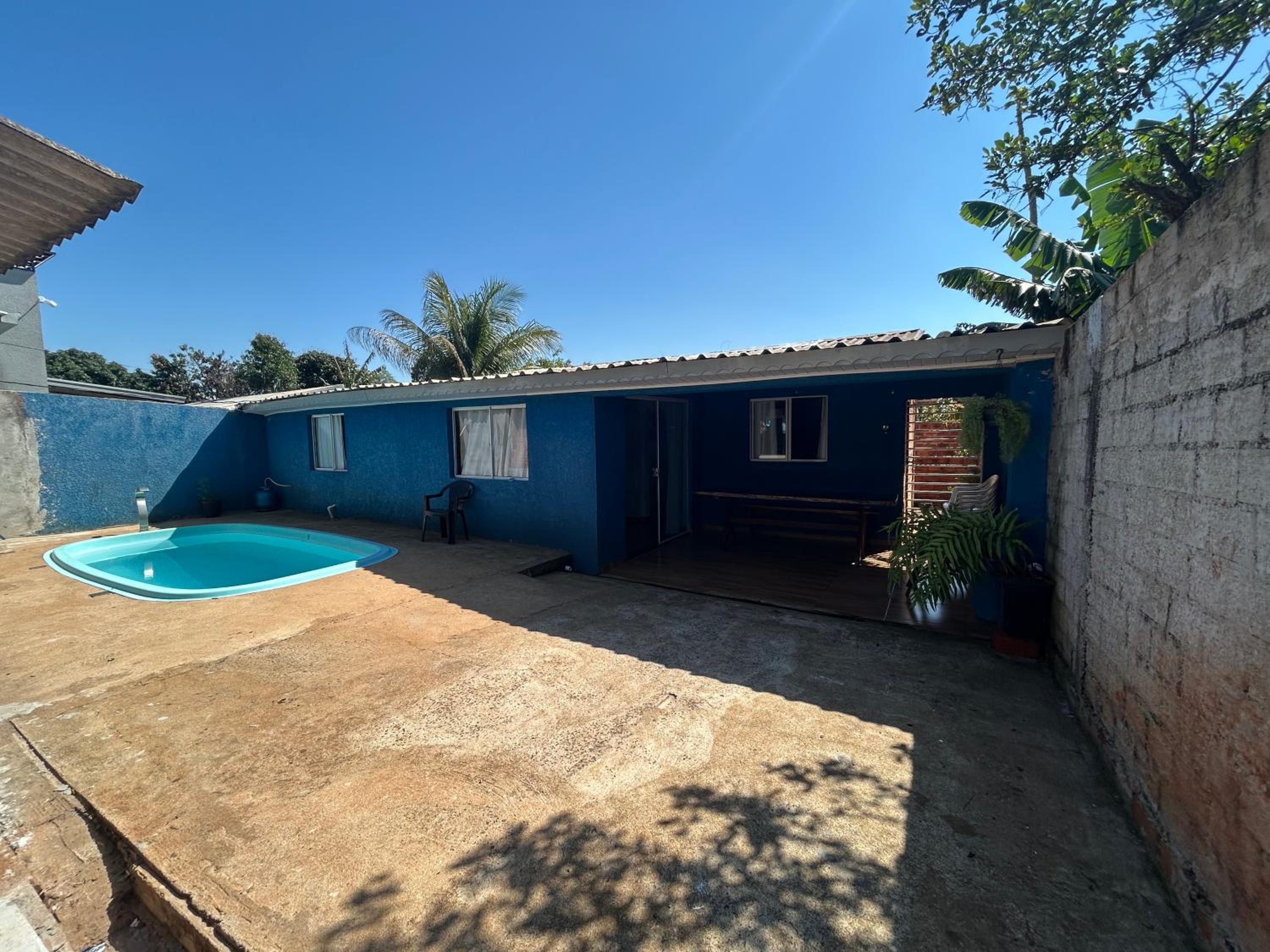 Casa com piscina no Ouro Verde, próx Argentina, Marco 3F e roda gigante