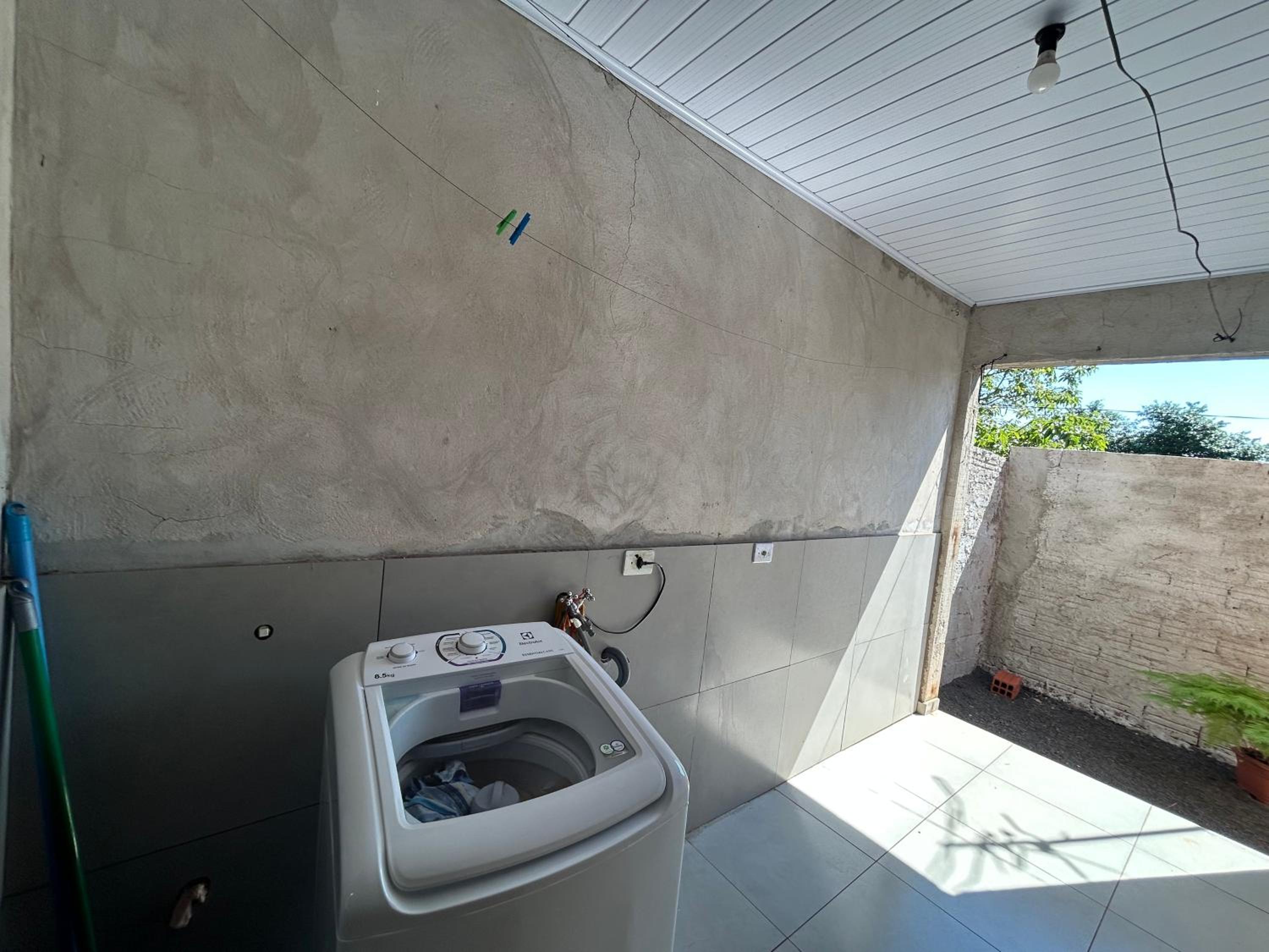 Casa com piscina no Ouro Verde, próx Argentina, Marco 3F e roda gigante