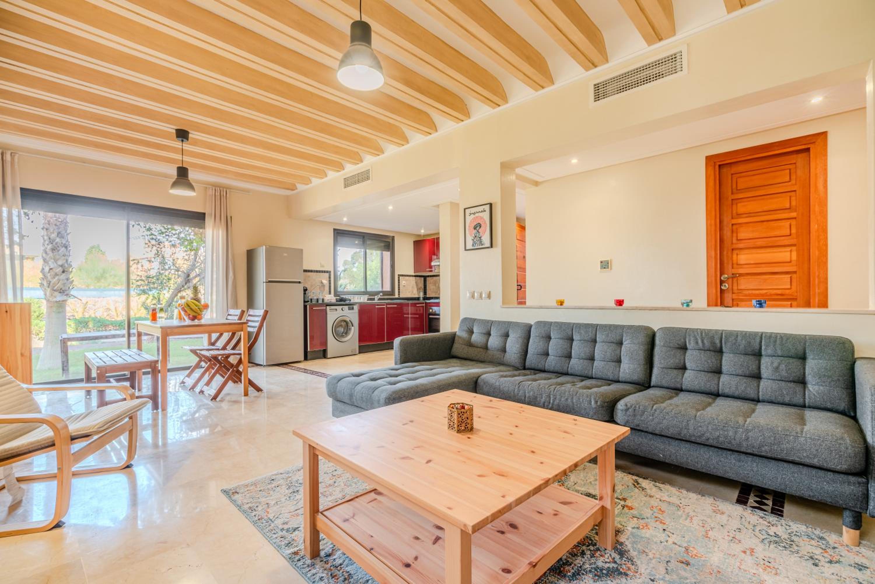 Dar Dmana Luxury Apt Pools, Tennis & Private Garden