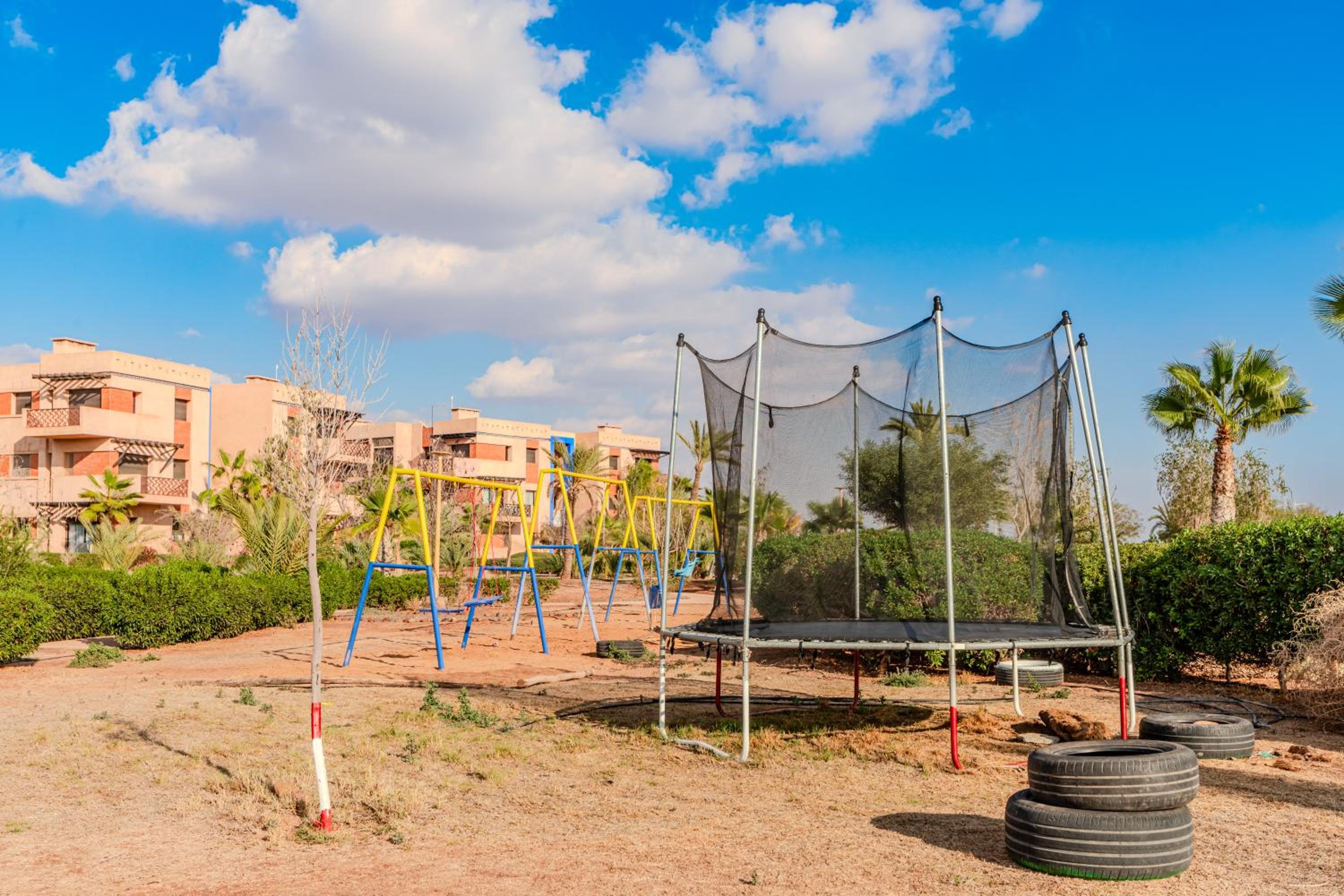 Dar Dmana Luxury Apt Pools, Tennis & Private Garden