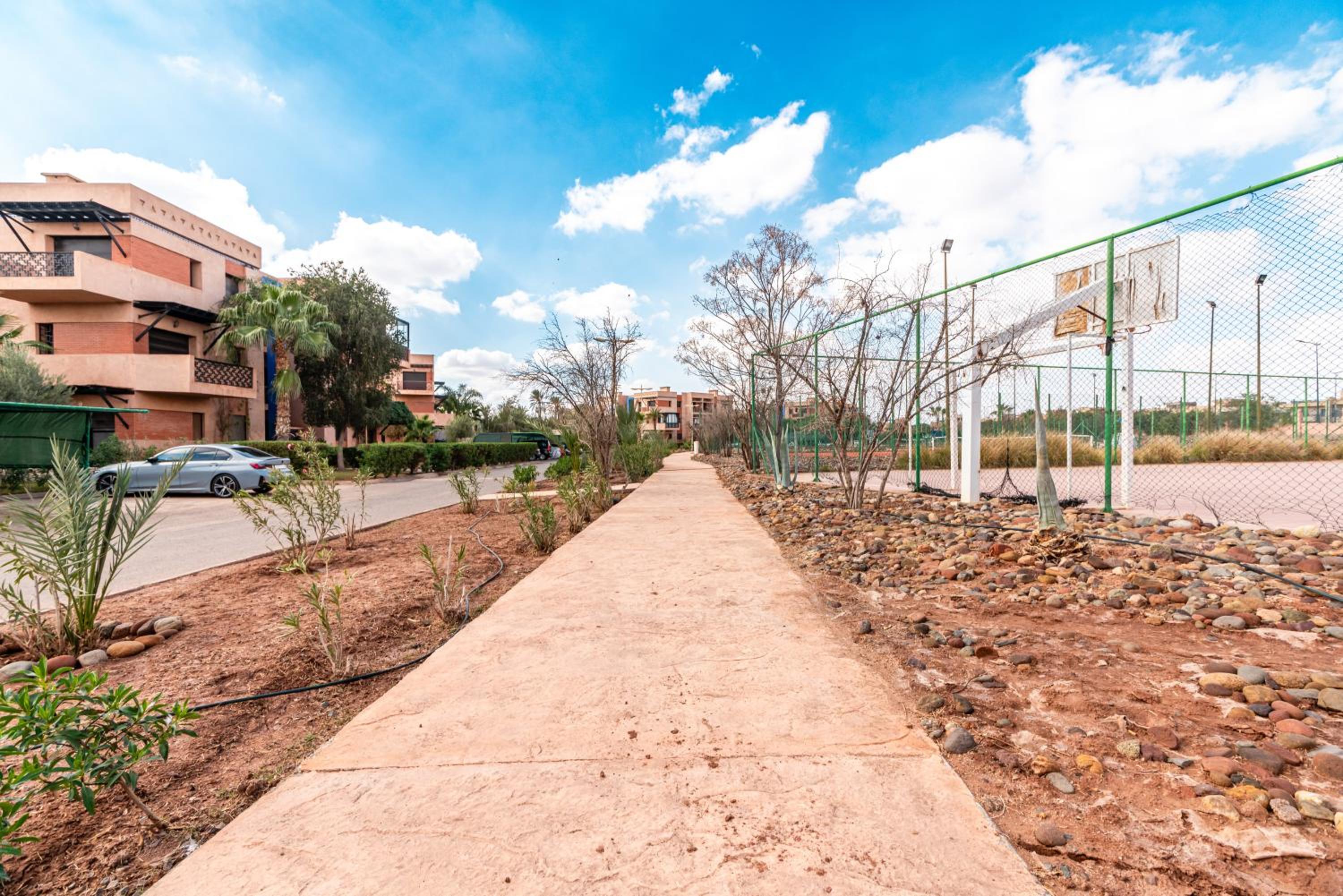 Dar Dmana Luxury Apt Pools, Tennis & Private Garden