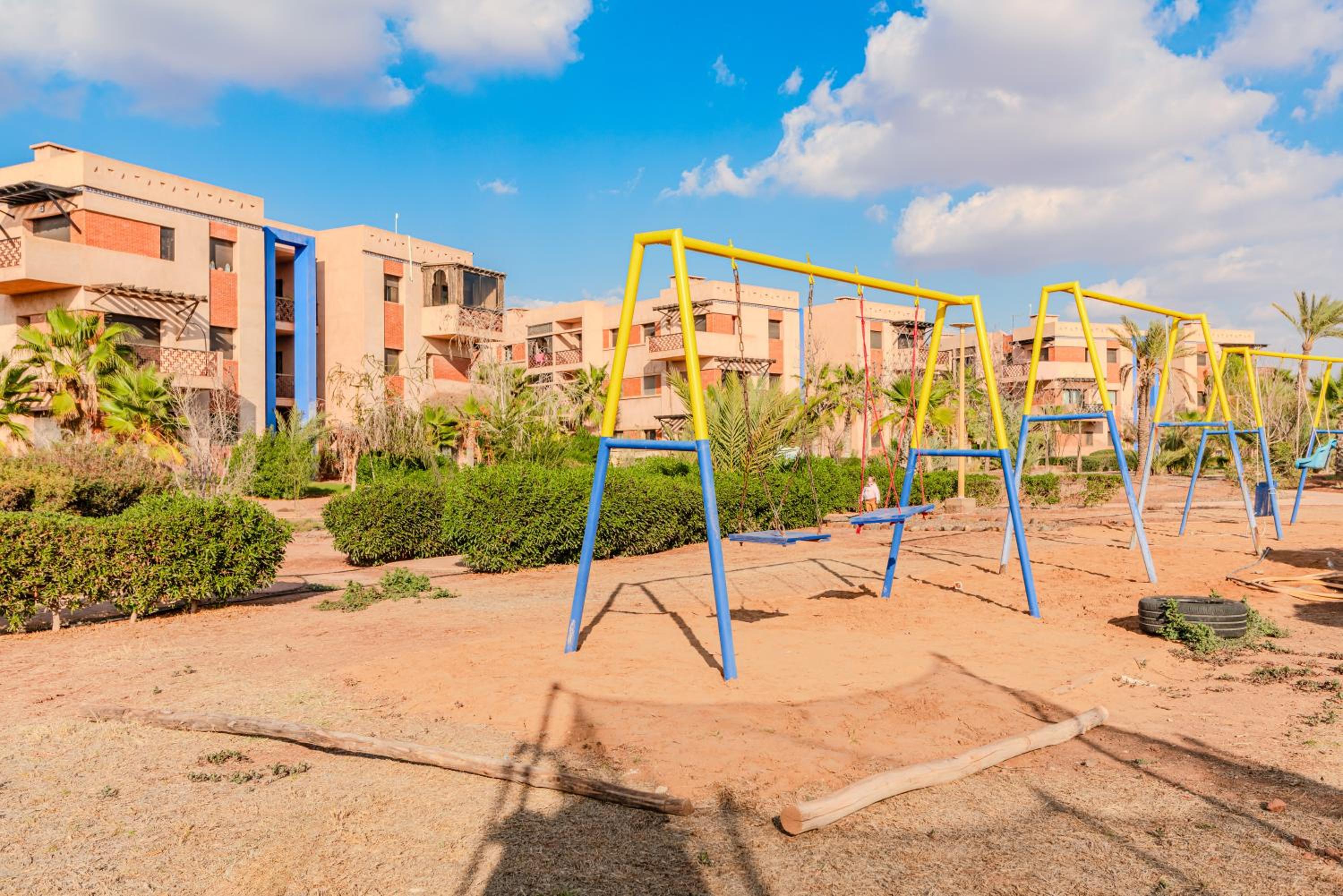 Dar Dmana Luxury Apt Pools, Tennis & Private Garden
