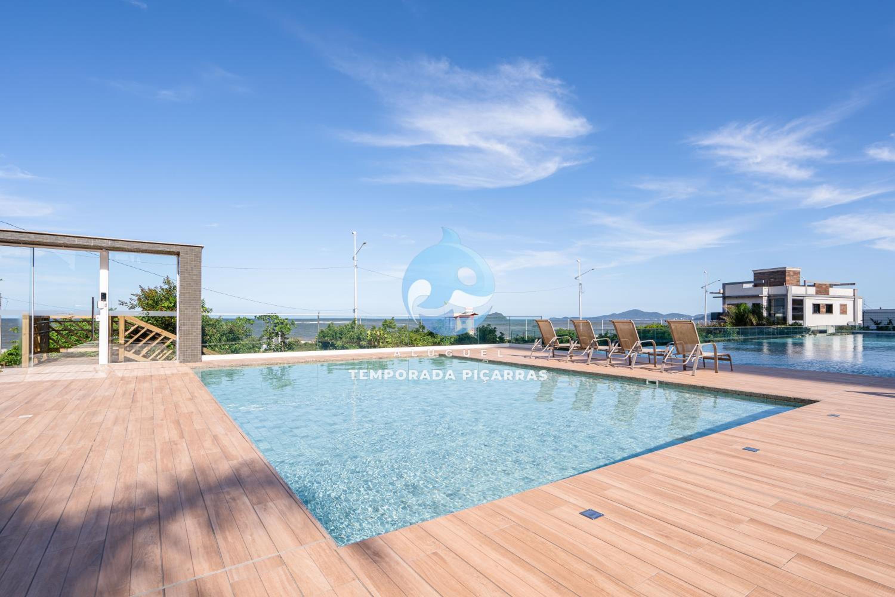 Apto Pé na Areia Condomínio Resort Completo com Piscina borda Infinita, Beach Tennis, Academia, Sala de Jogos, Brinquedoteca, Playground e Portaria 24H 2 Q