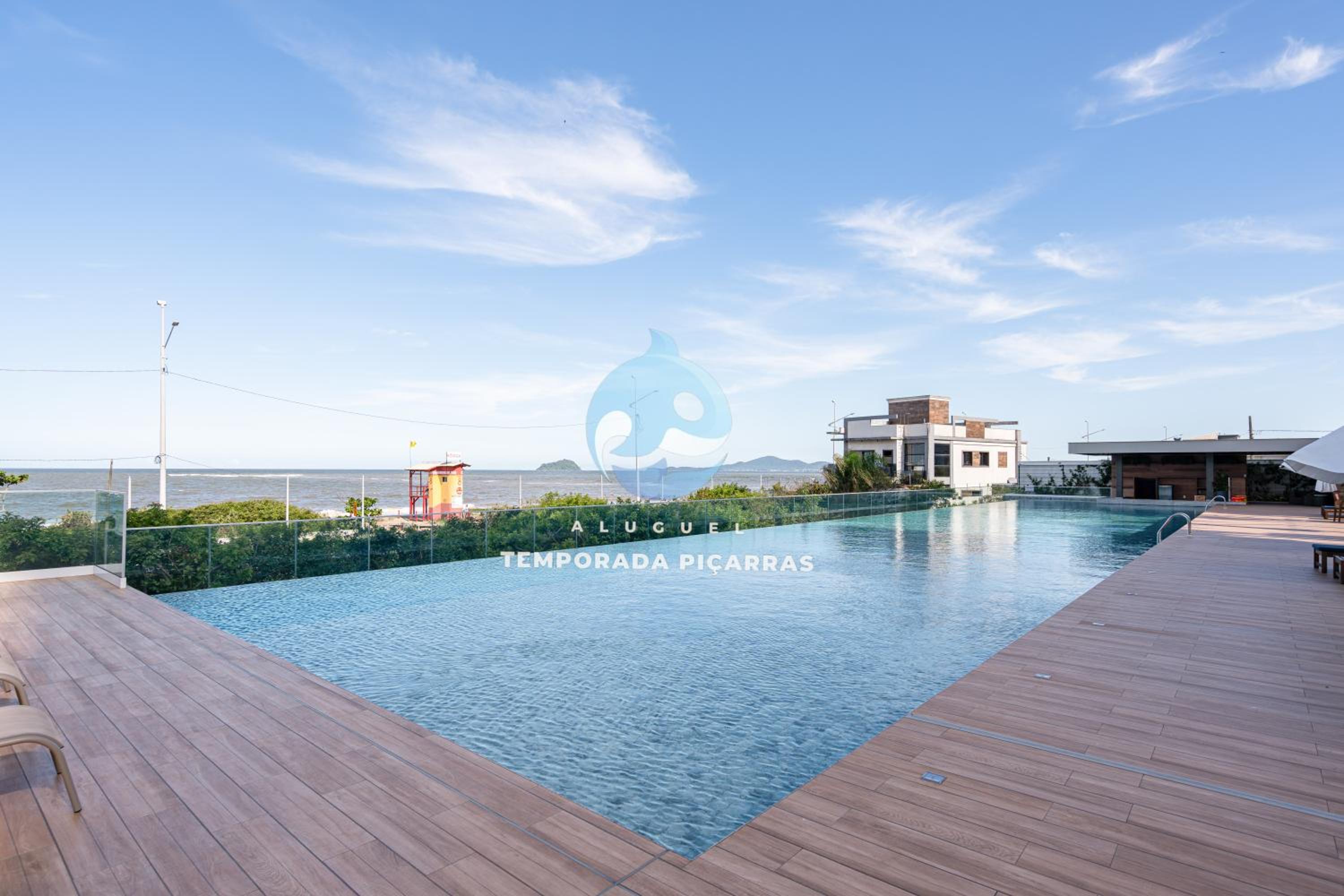Apto Pé na Areia Condomínio Resort Completo com Piscina borda Infinita, Beach Tennis, Academia, Sala de Jogos, Brinquedoteca, Playground e Portaria 24H 2 Q