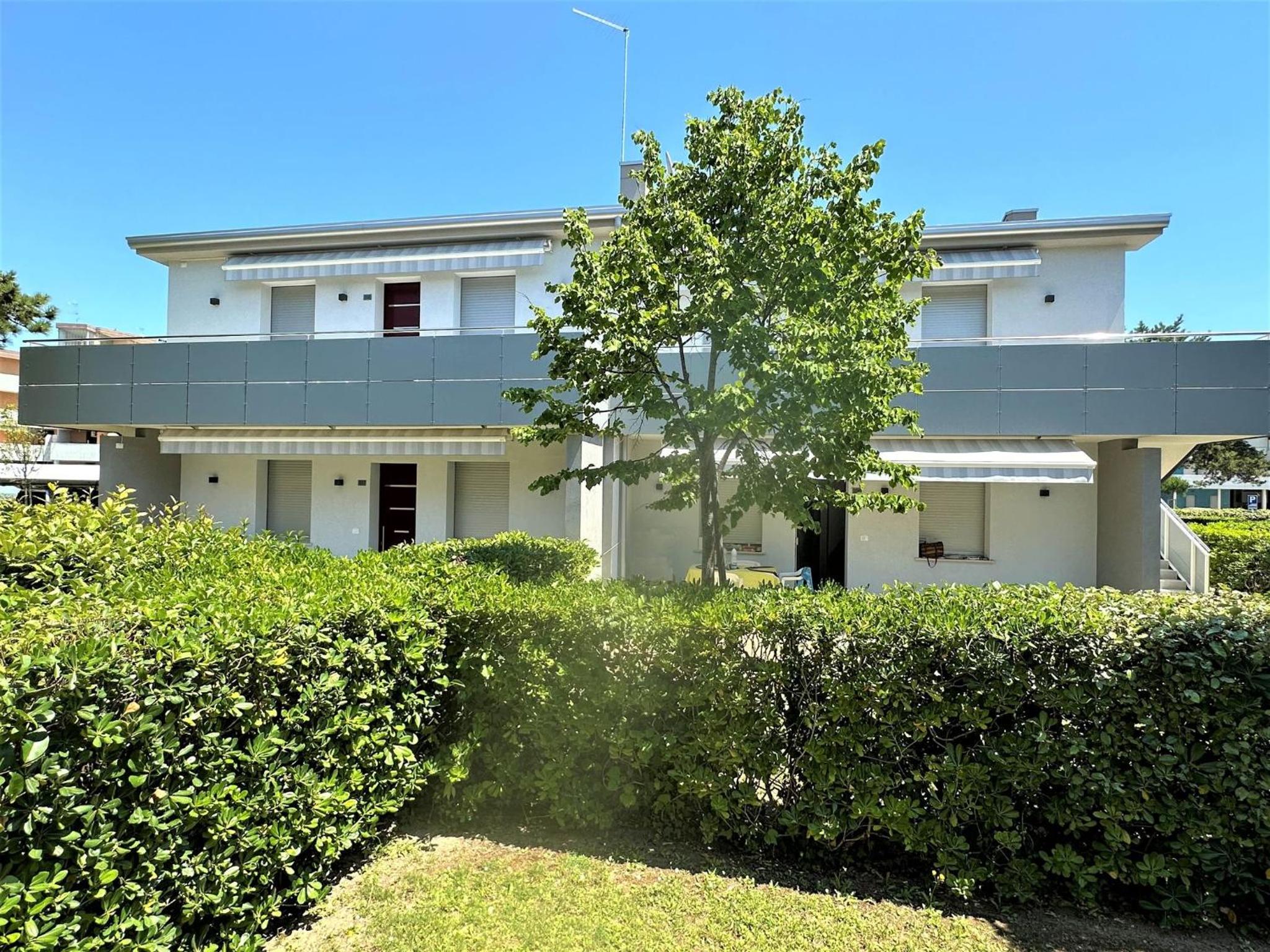 Apartment with garden-Beahost