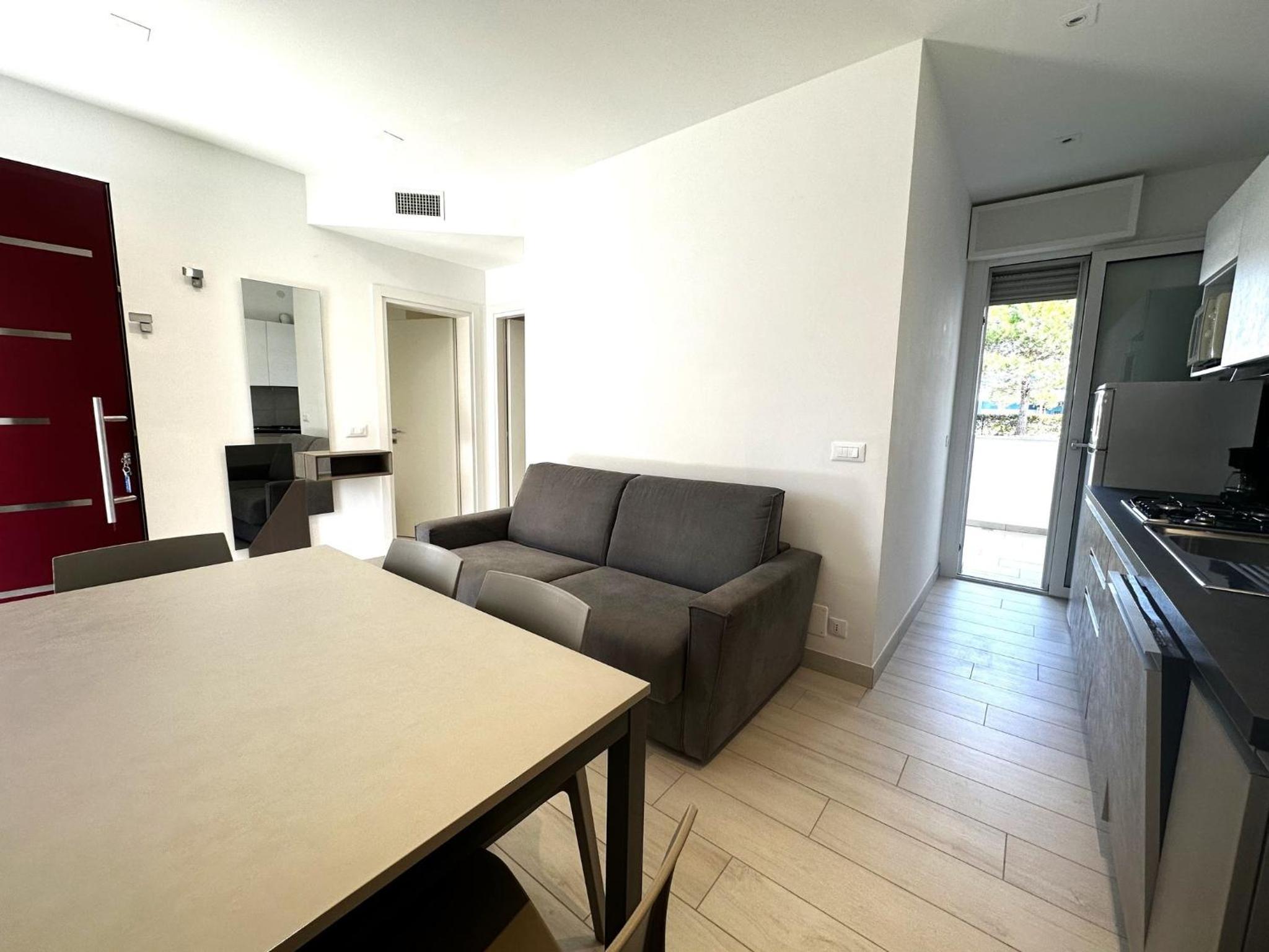 Nice and bright flat with pool