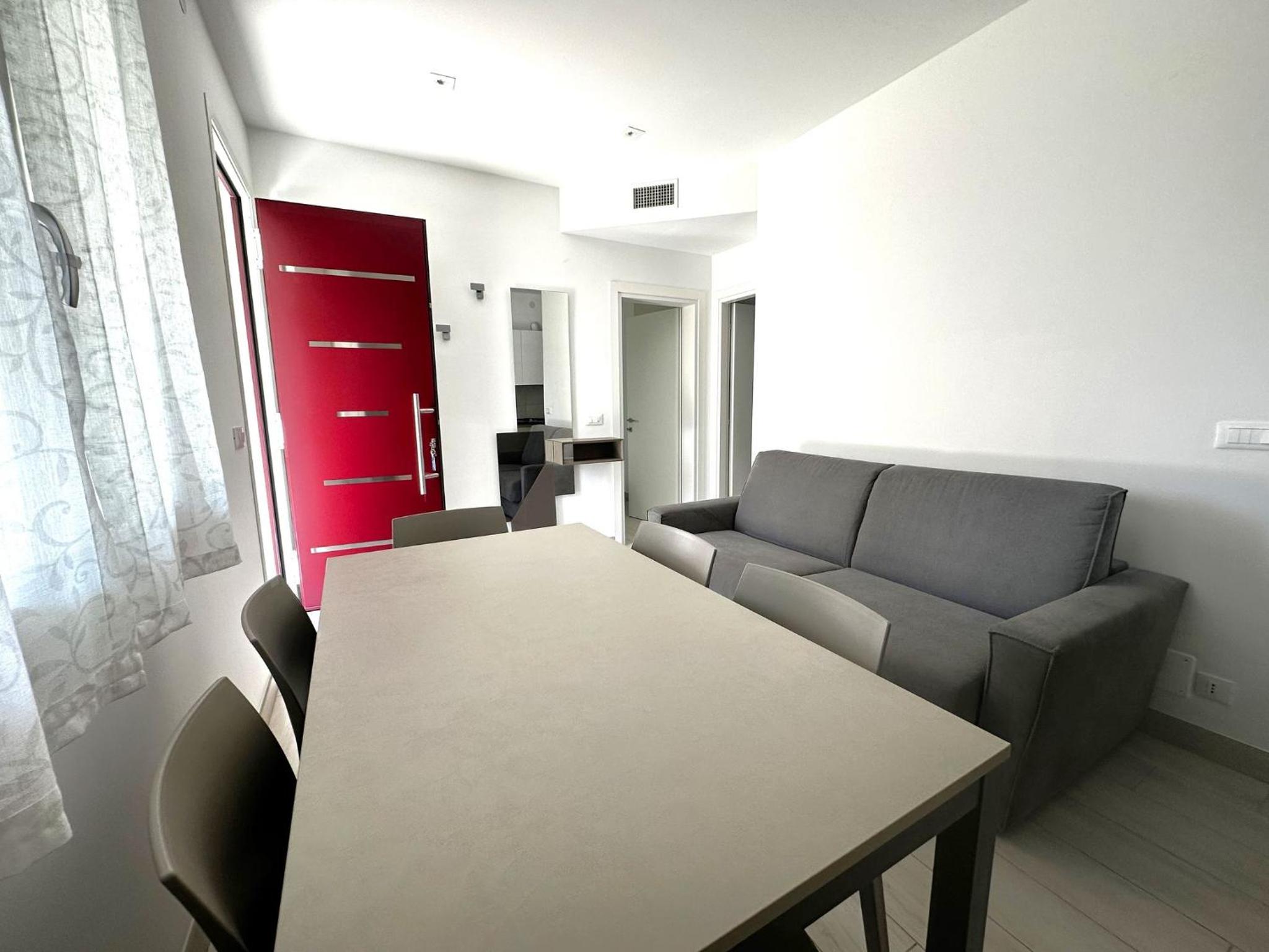 Nice and bright flat with pool