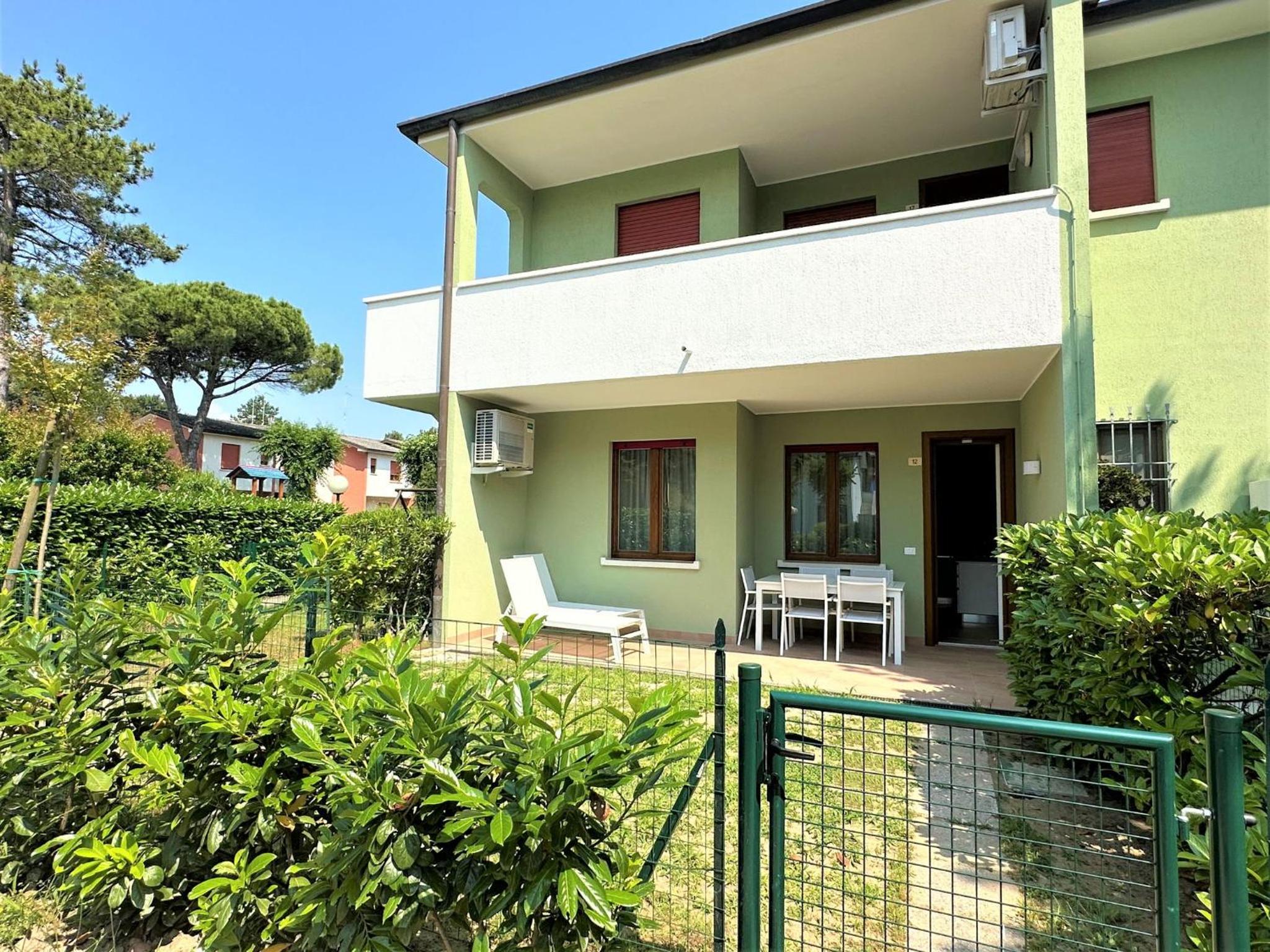 Great flat in a villa with garden