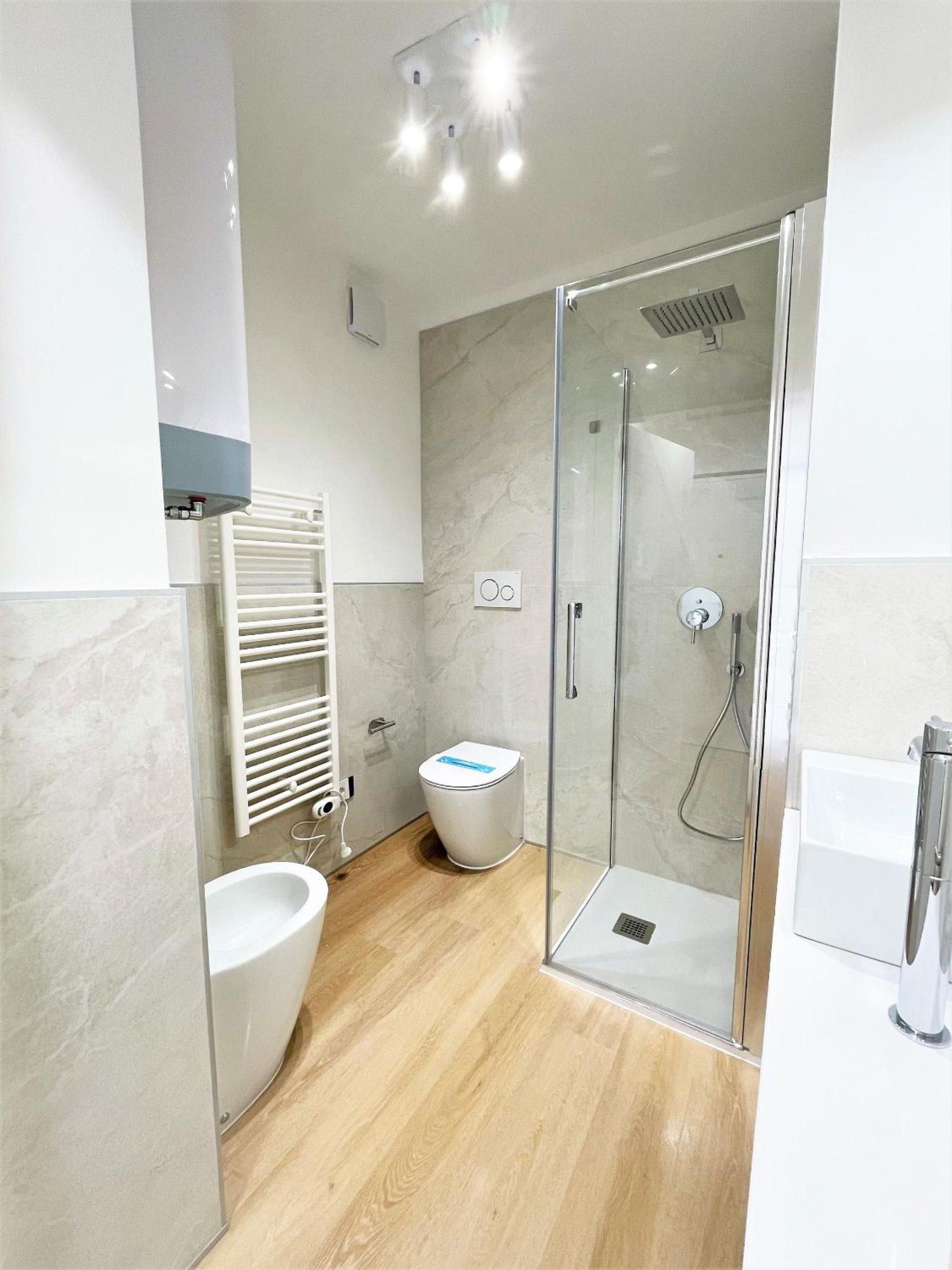 Modern seafront flat with stunning views