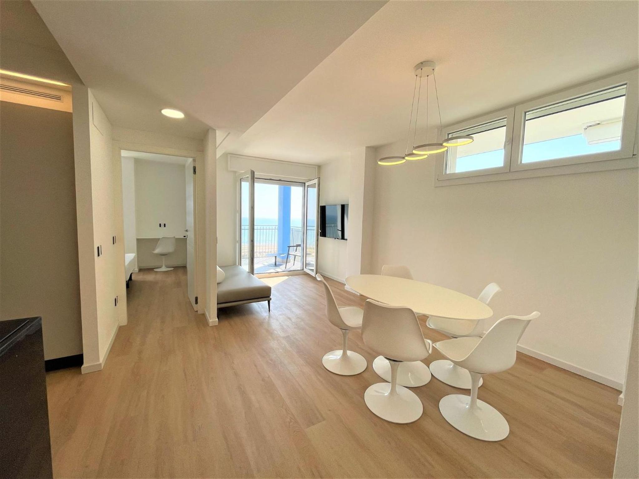 Modern seafront flat with stunning views