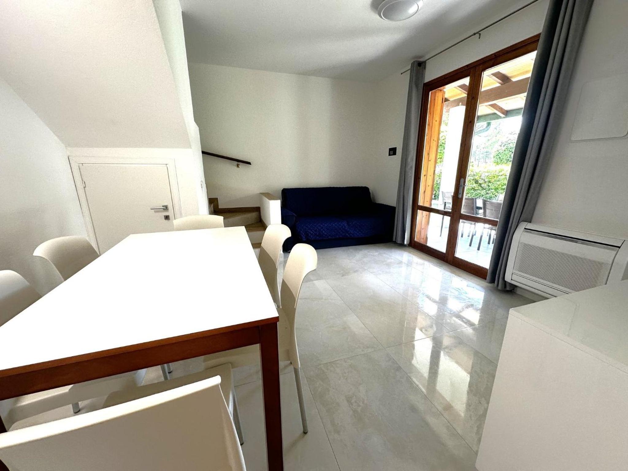 Comfy Bibione villa with pool access