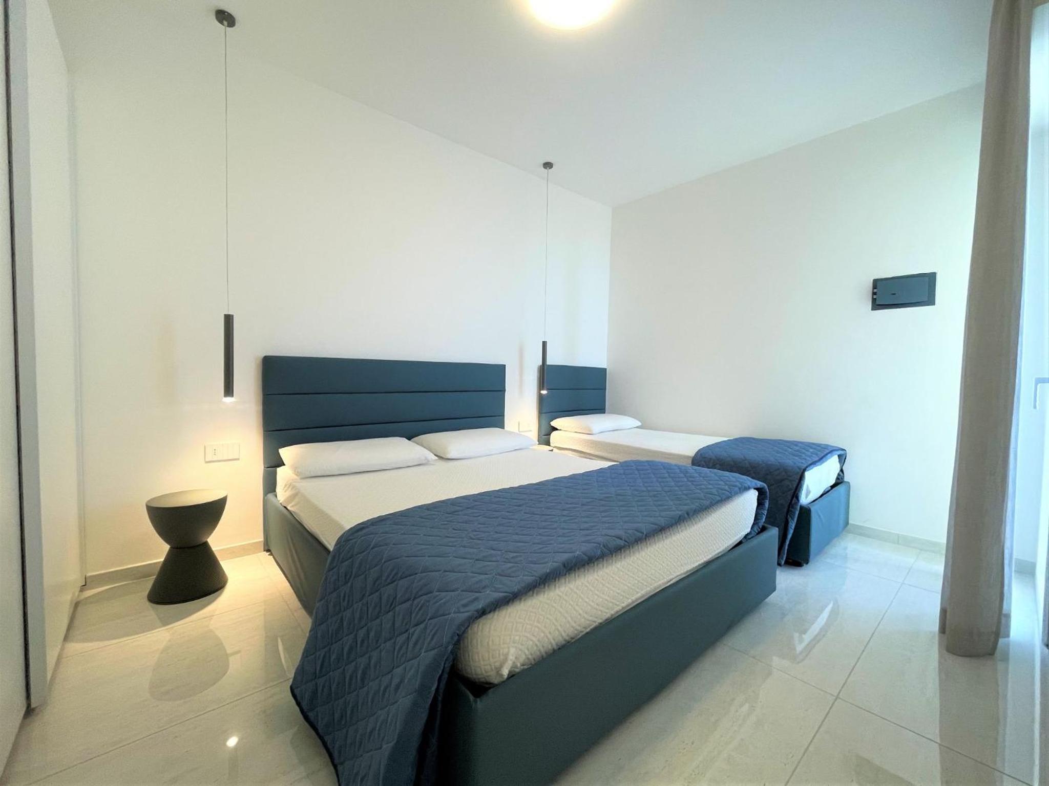Apartment in a prime seafront location
