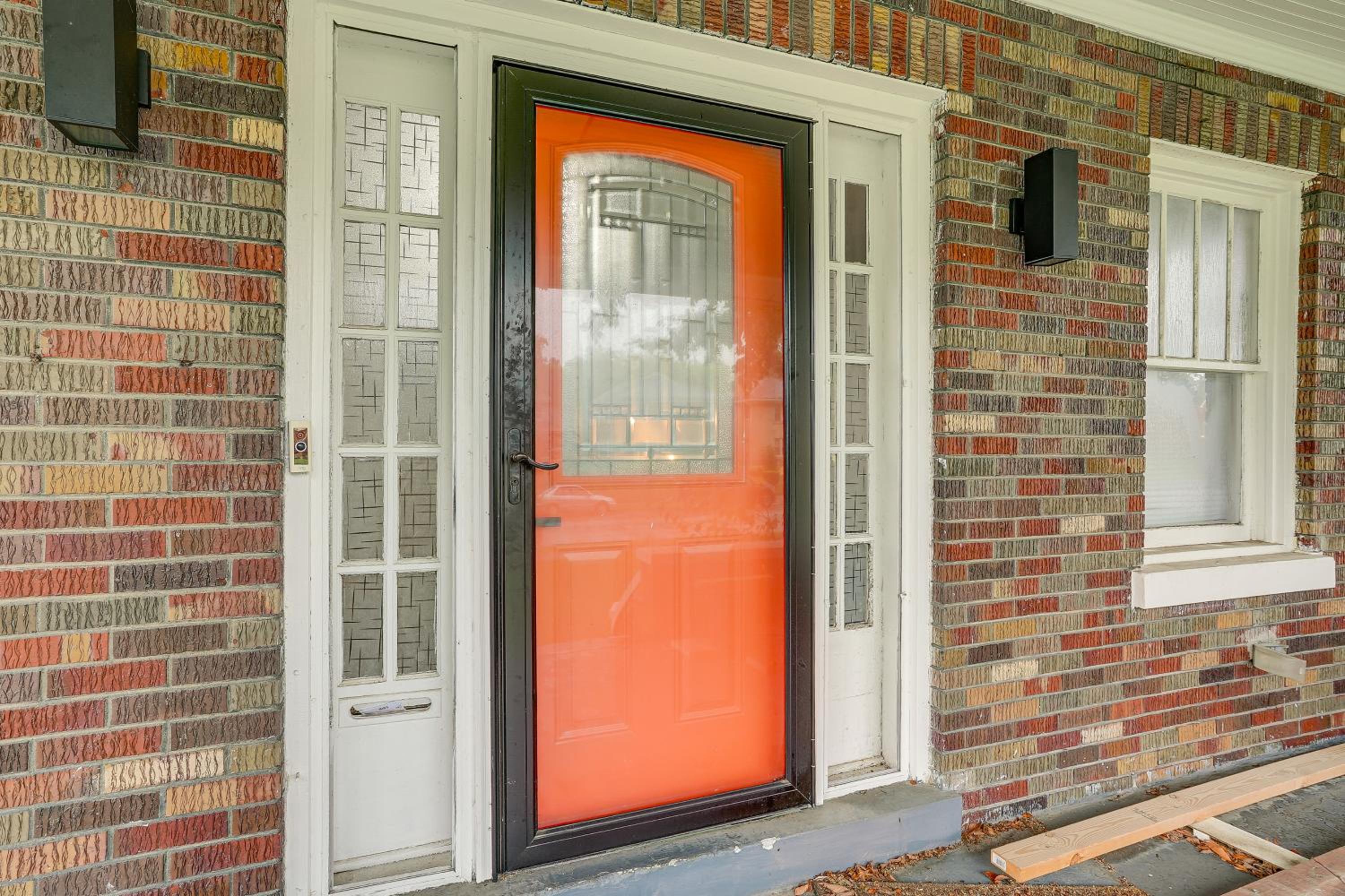Stay Near the Derby and Downtown! Louisville Apt