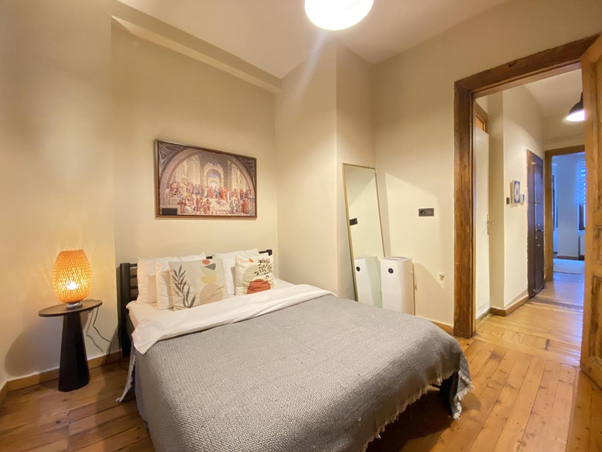 Authentic 1BR Beyoğlu Flat - Walk to İstiklal