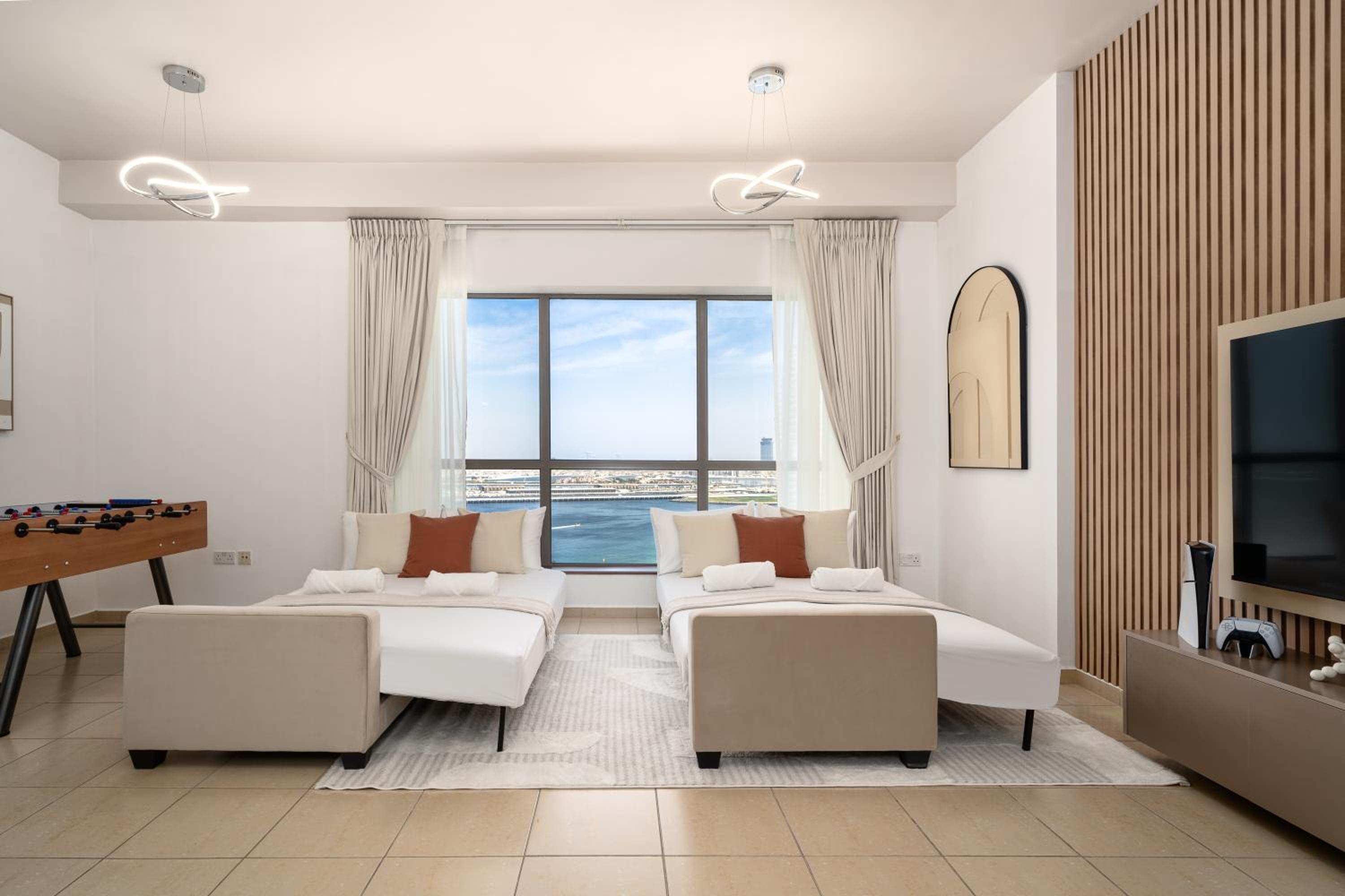 JBR Rimal By Luxe Living - Dubai Eye View