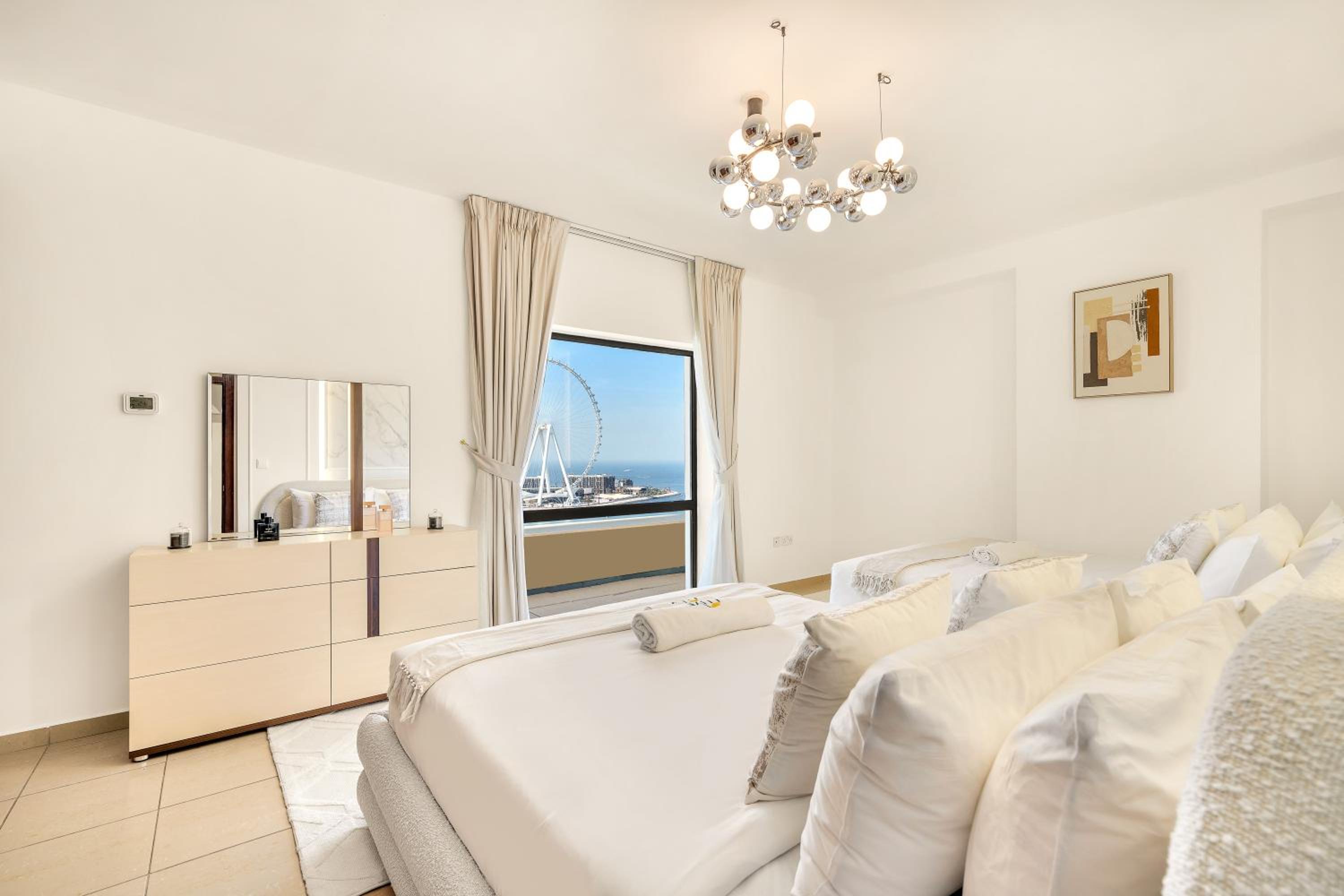 JBR Rimal By Luxe Living - Dubai Eye View
