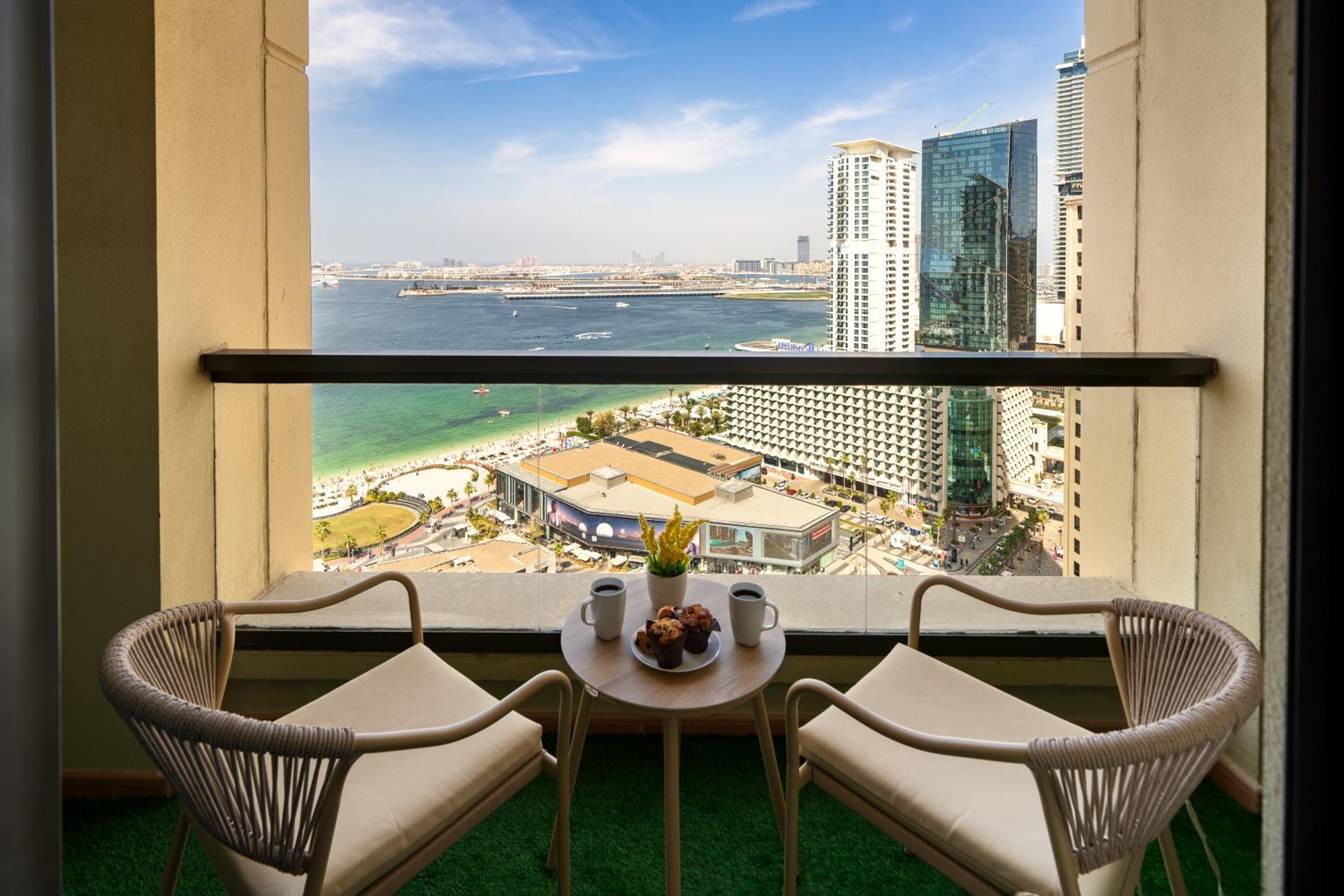 JBR Rimal By Luxe Living - Dubai Eye View