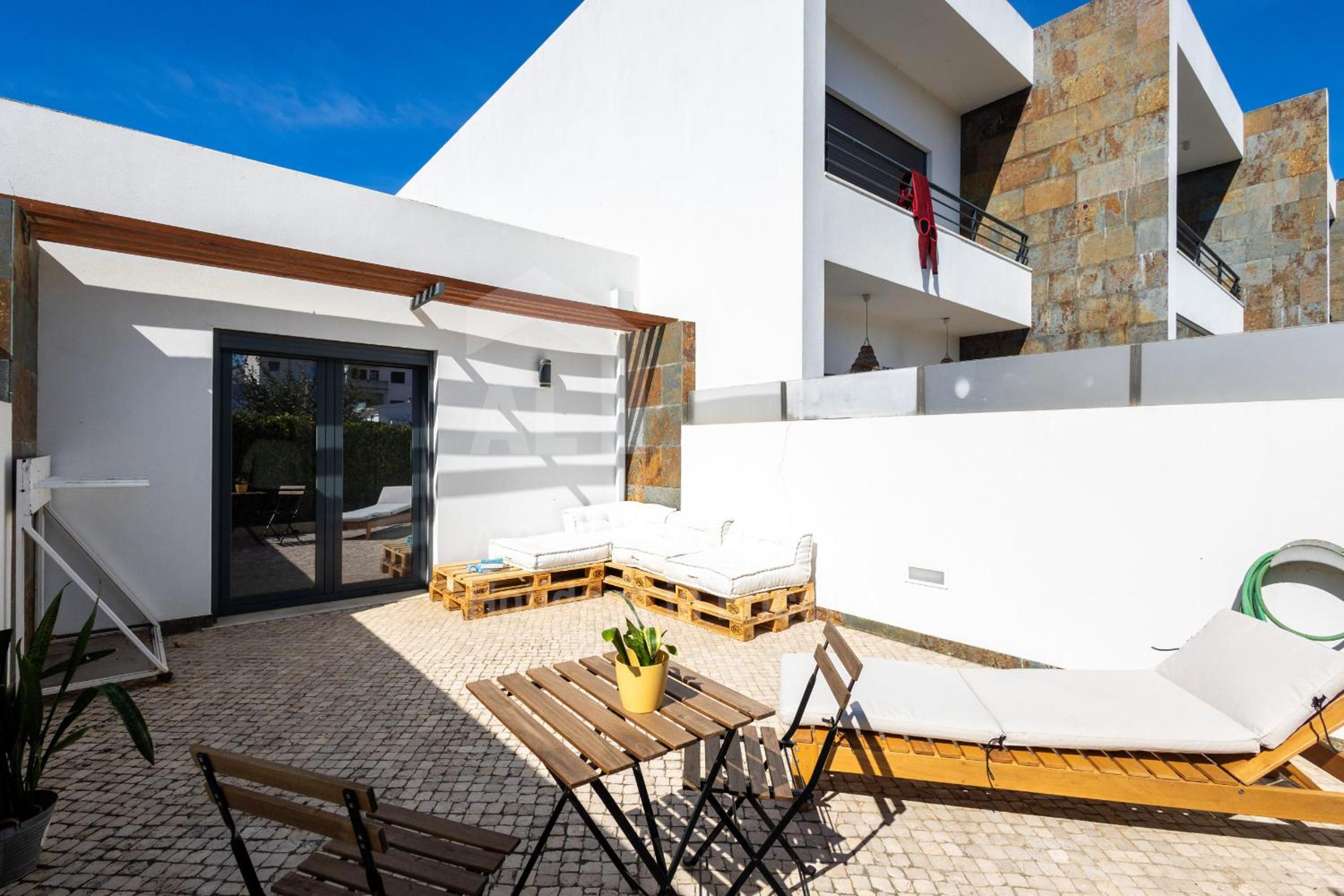 Valentin House by ACasaDasCasas