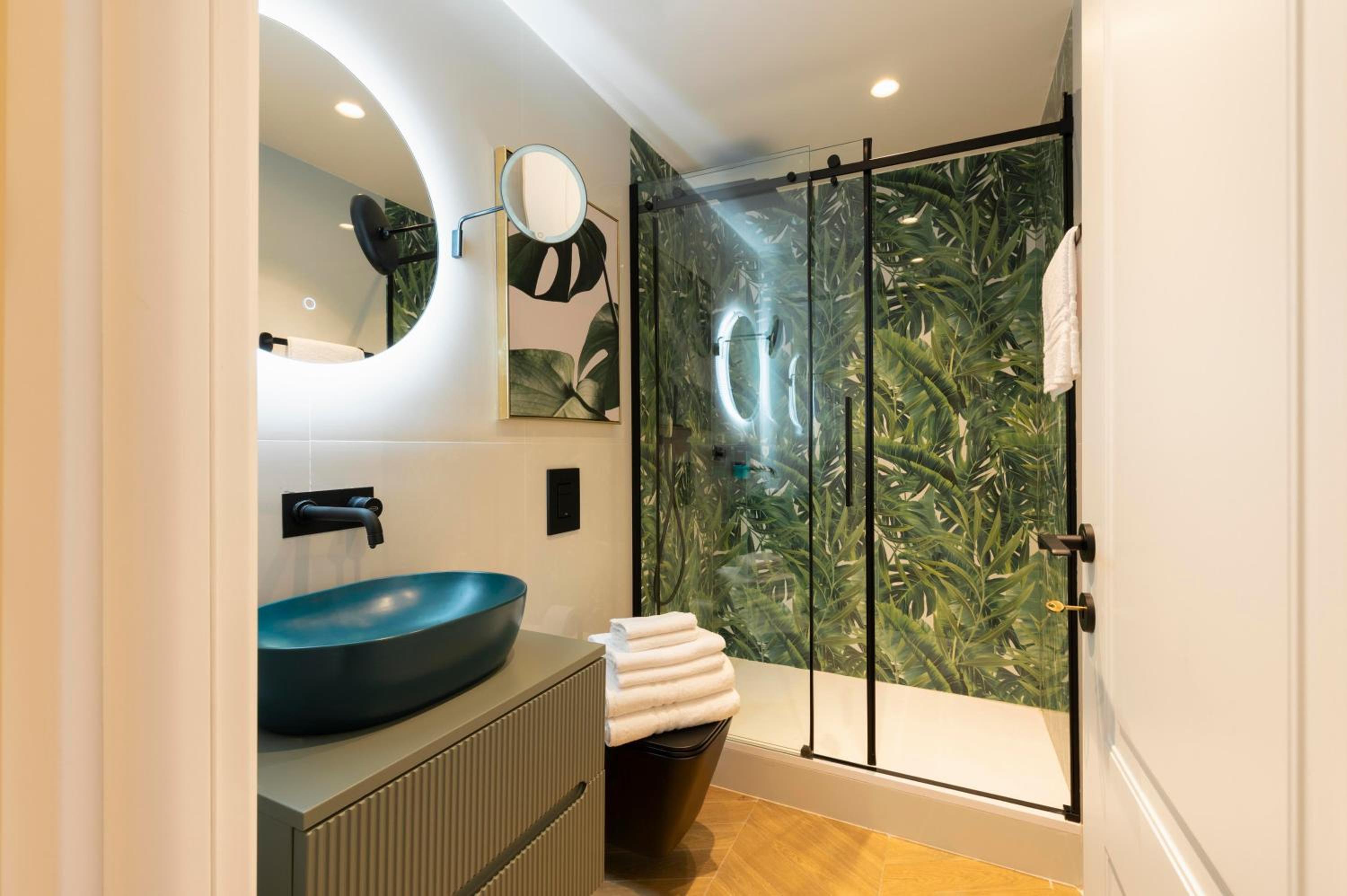 Termini Luxury 12 Beds Apartment