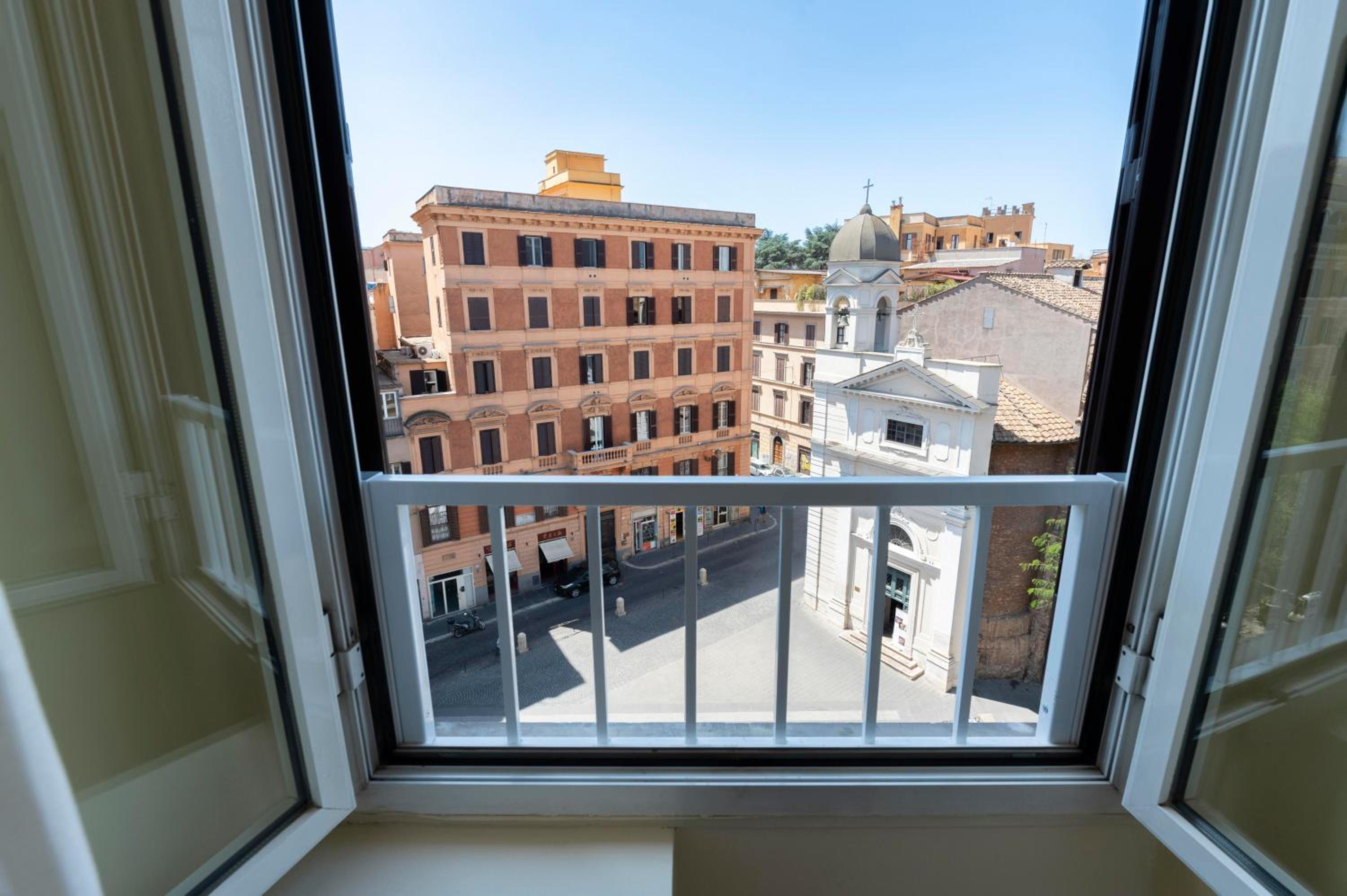 Termini Luxury 12 Beds Apartment