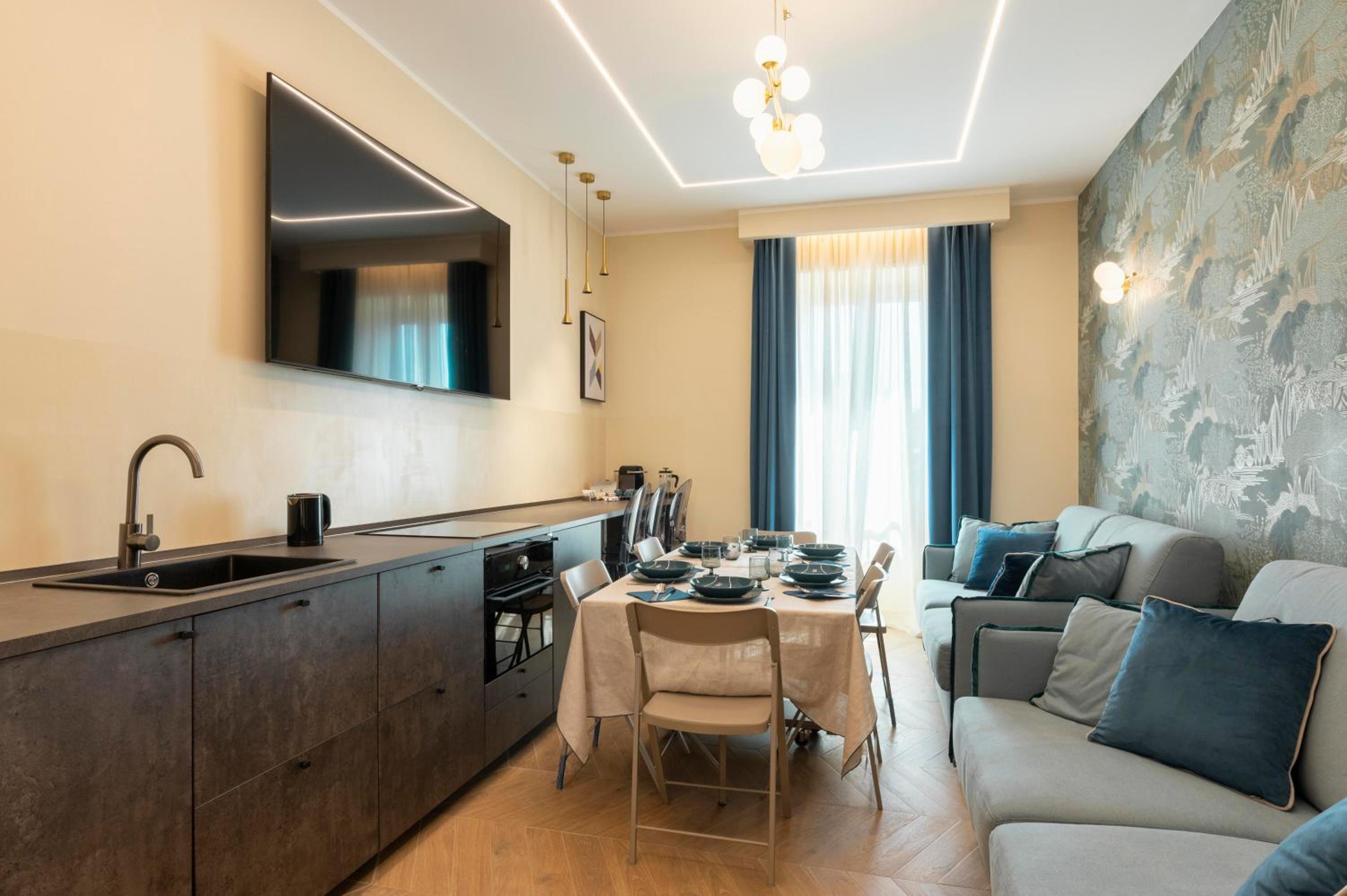 Termini Luxury 12 Beds Apartment