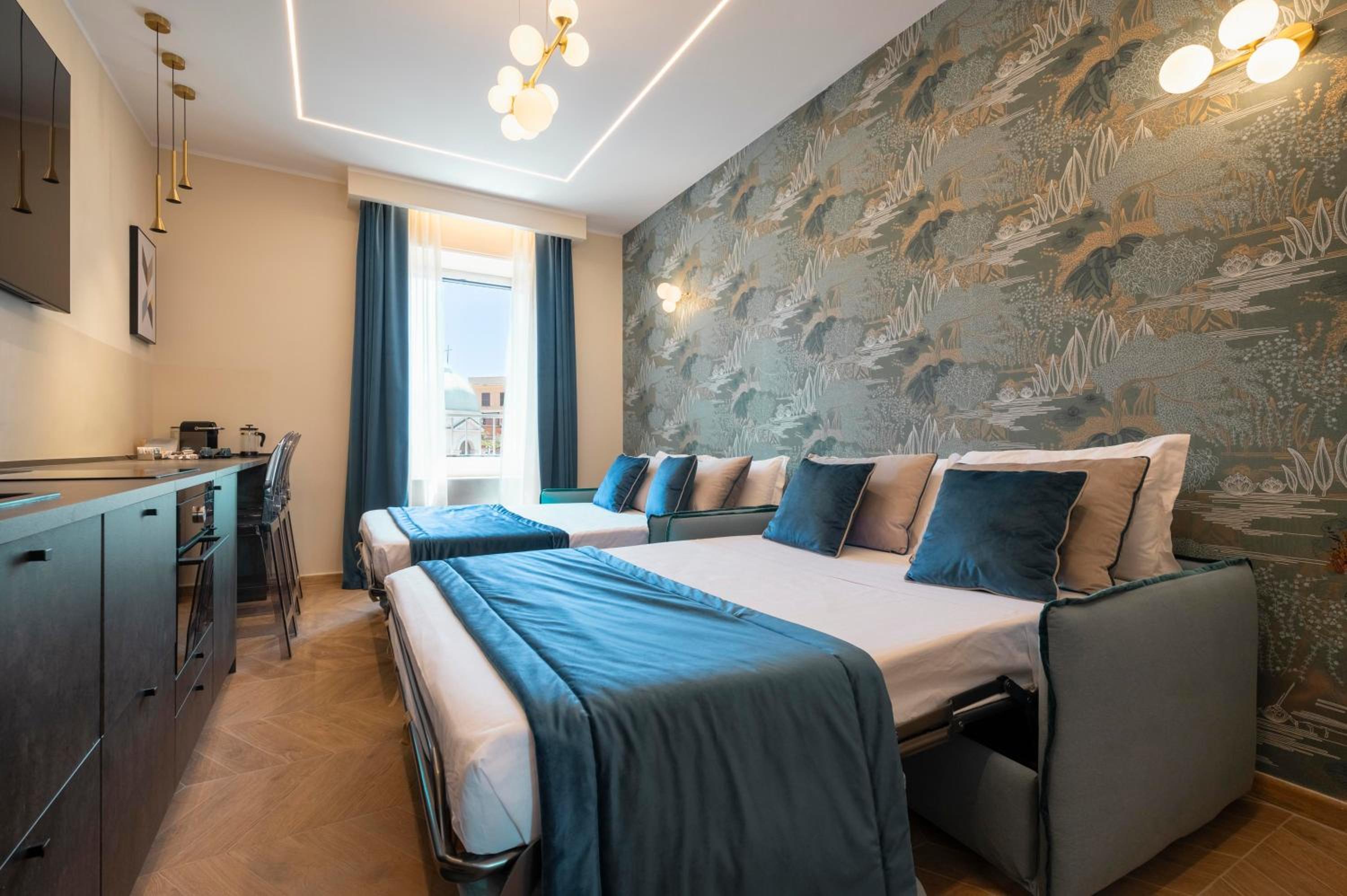 Termini Luxury 12 Beds Apartment
