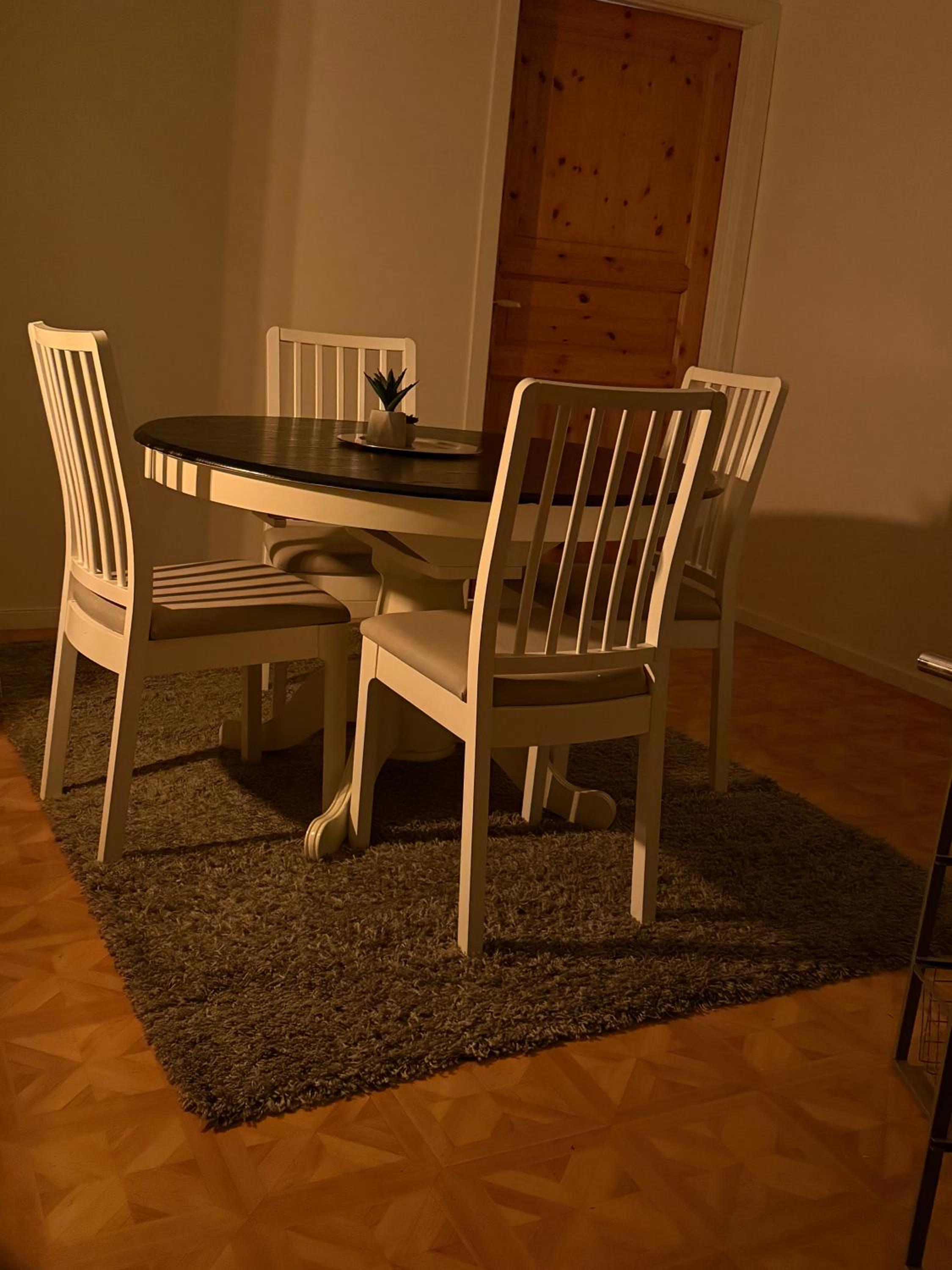 Sigridtunet - 4 bedroom Arctic experiences by the sea, with great opportunities to see the Northern lights dancing just for you!