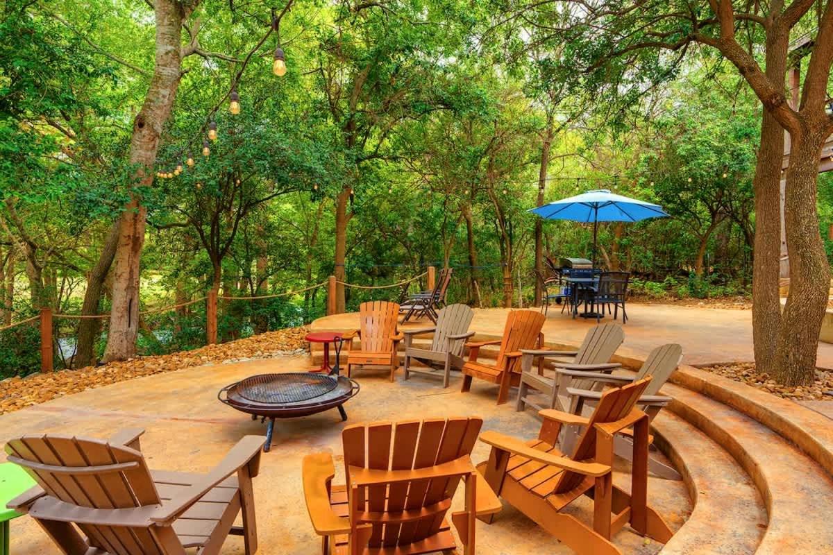 Life is Gruene-Riverfront Luxury-1Mi To GrueneHall