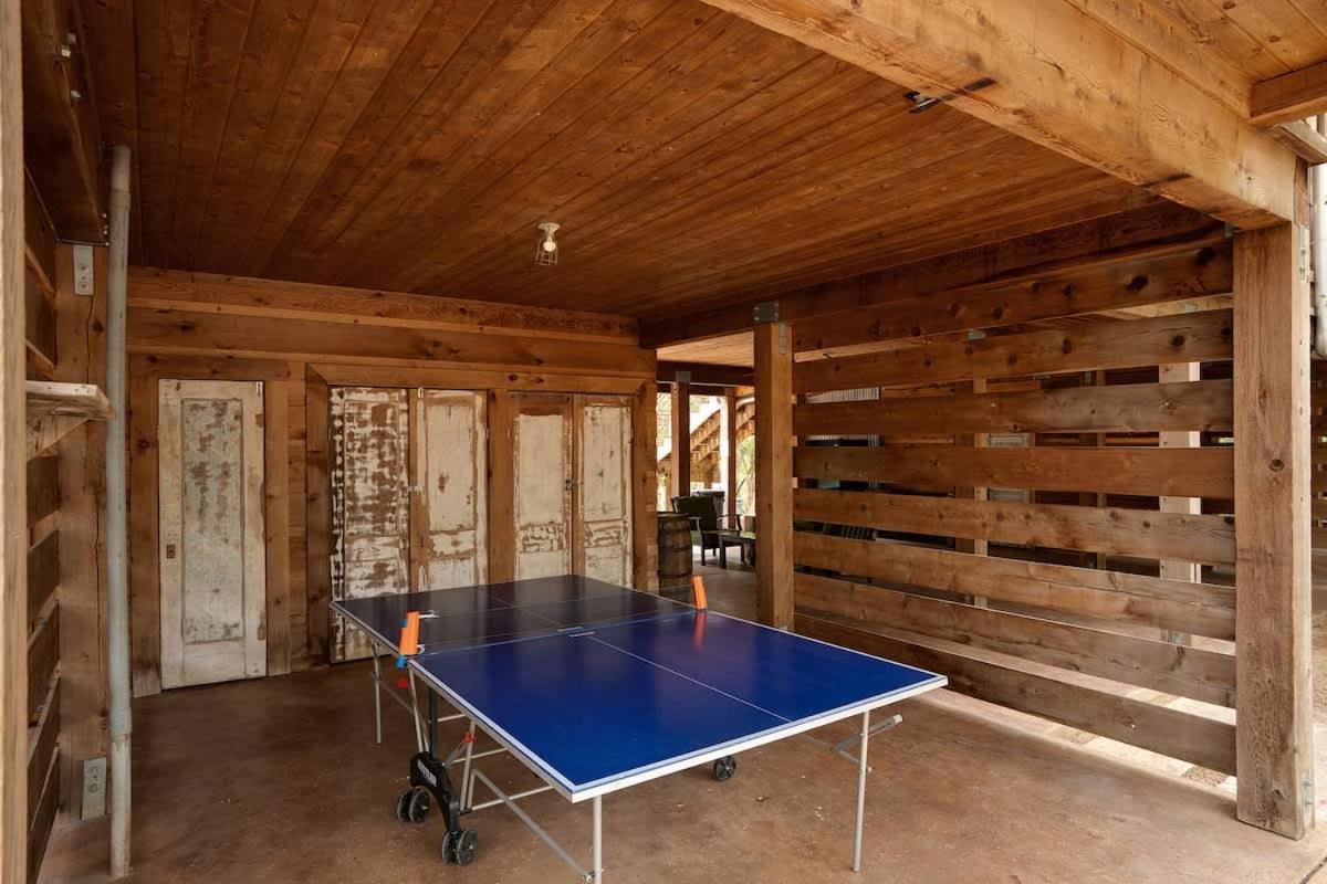Life is Gruene-Riverfront Luxury-1Mi To GrueneHall