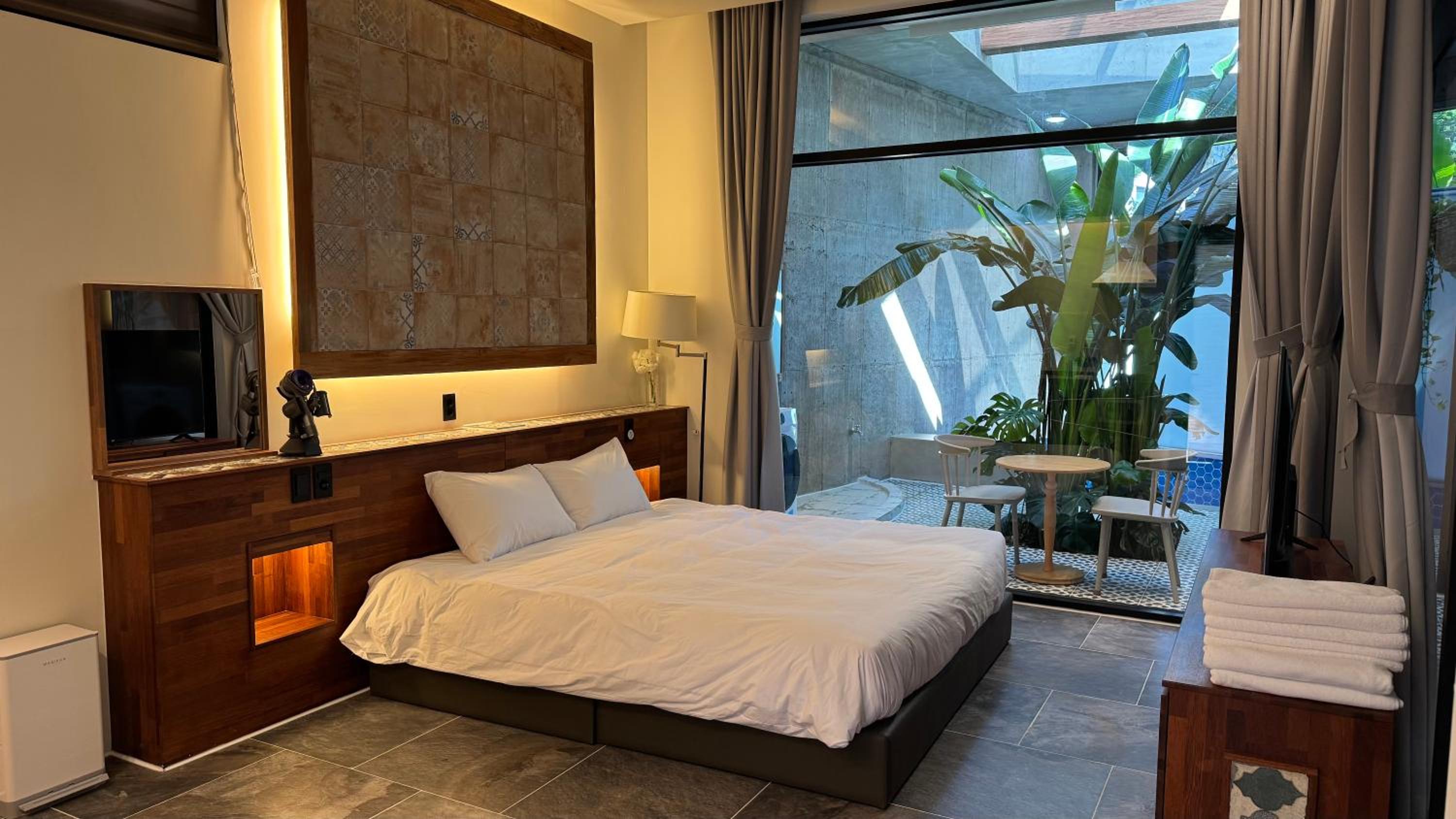 Jeju Dodu Tropical Premium Pool Villa