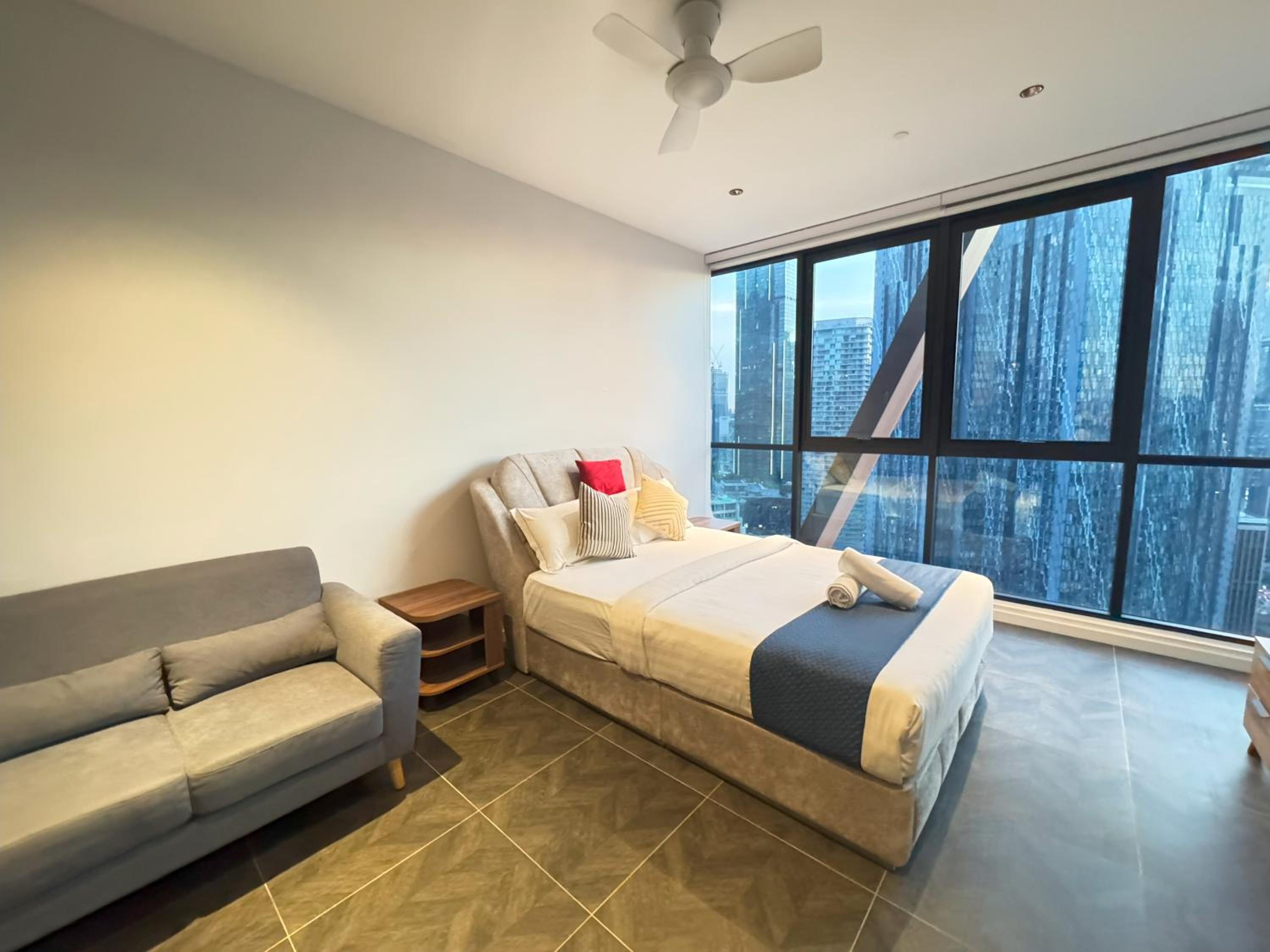 Scarletz Suites KLCC On City