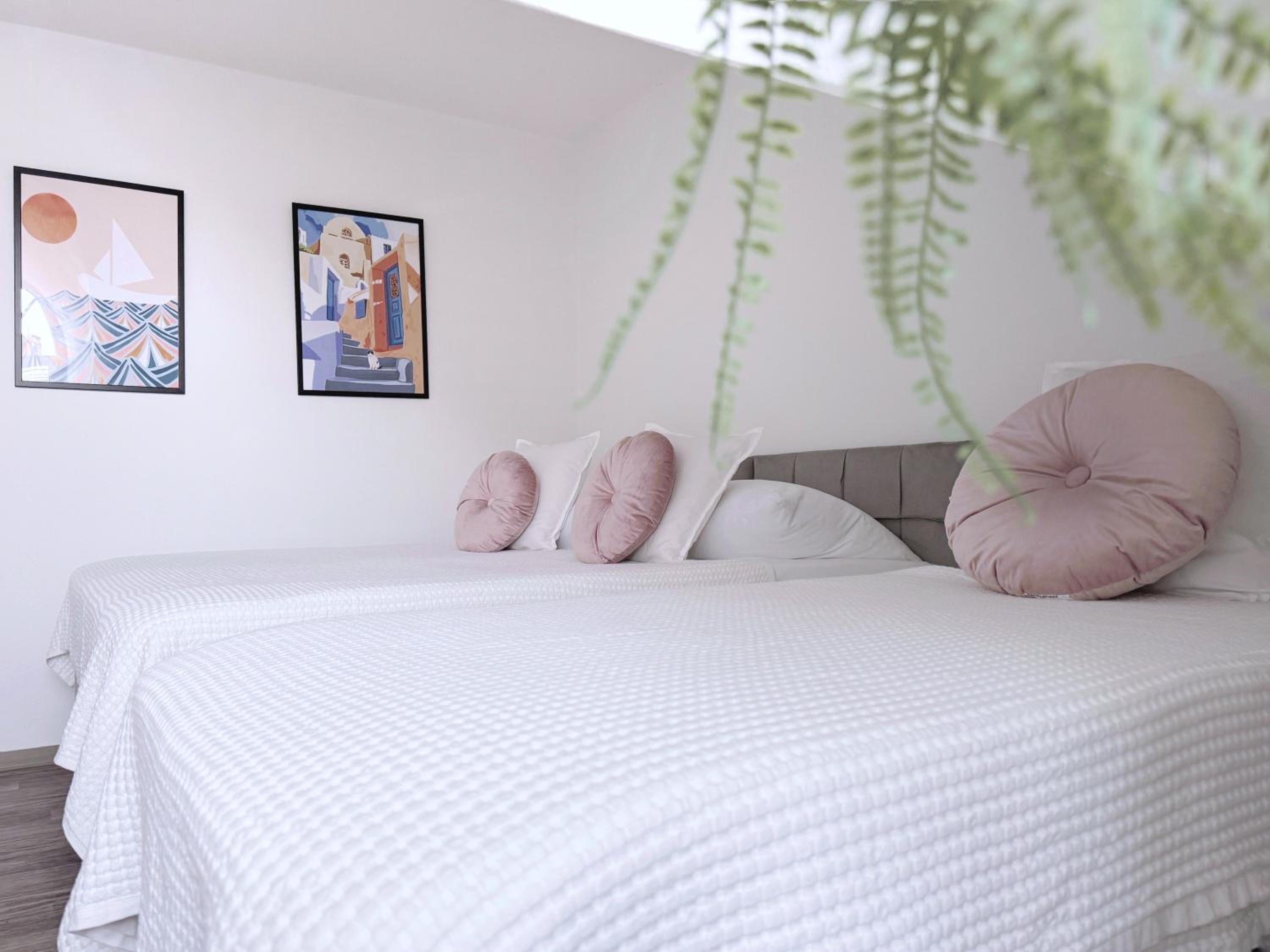 nestup - Zentrales Apartment mit Boxspringbetten, Smart-TV und ausgestatteter Küche