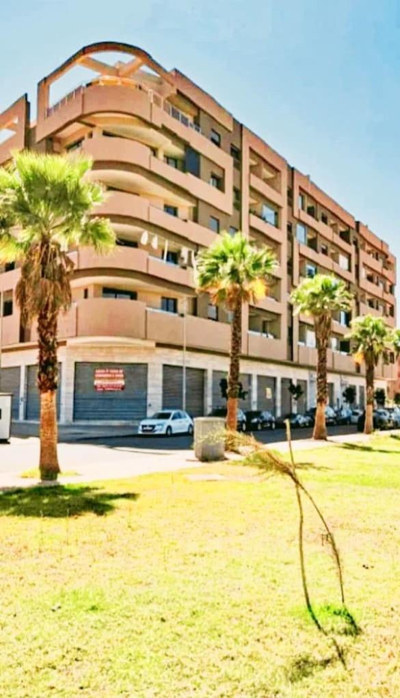 Appartement Moderne Centre Gueliz Sunny Pool PS4 & Wi-Fi