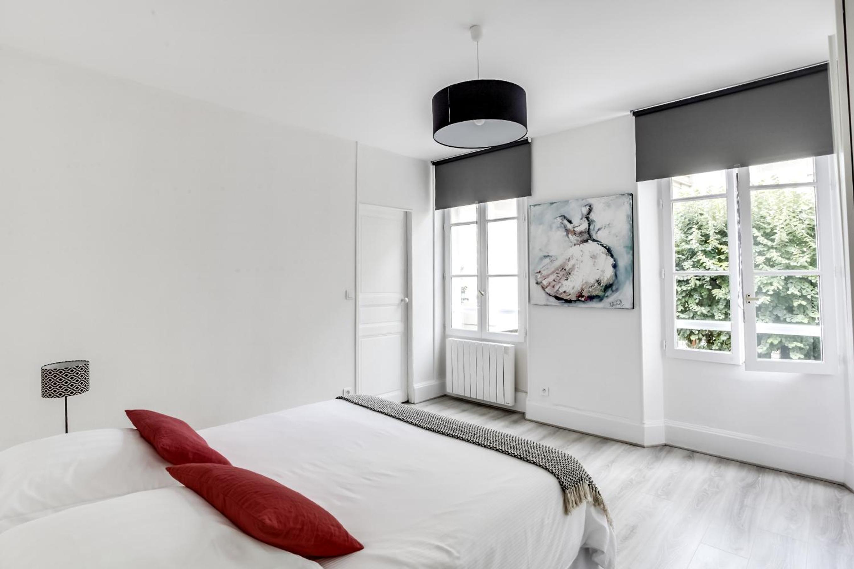 Fontainebleau Sweet Home