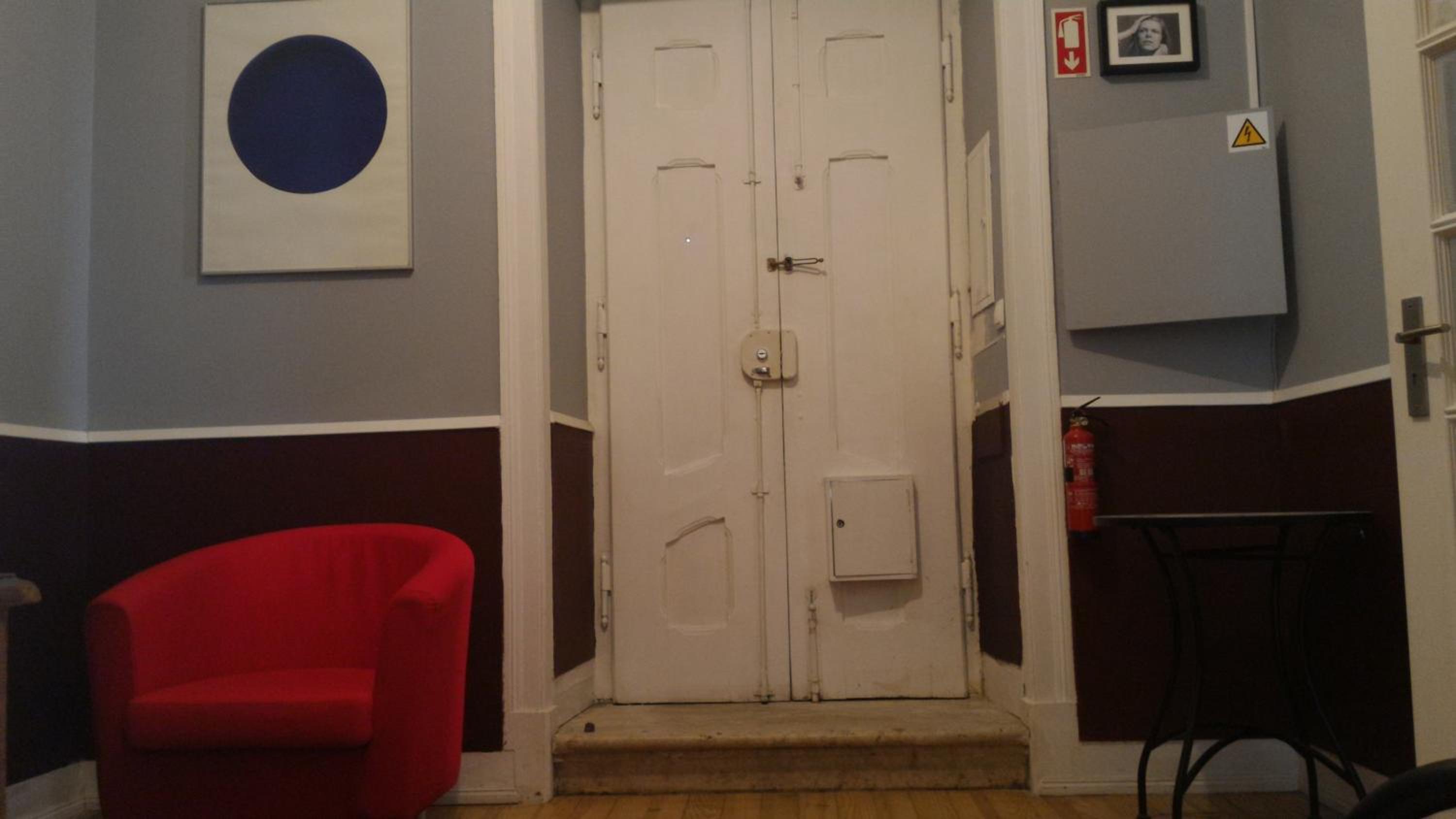 R & Freud Guest House