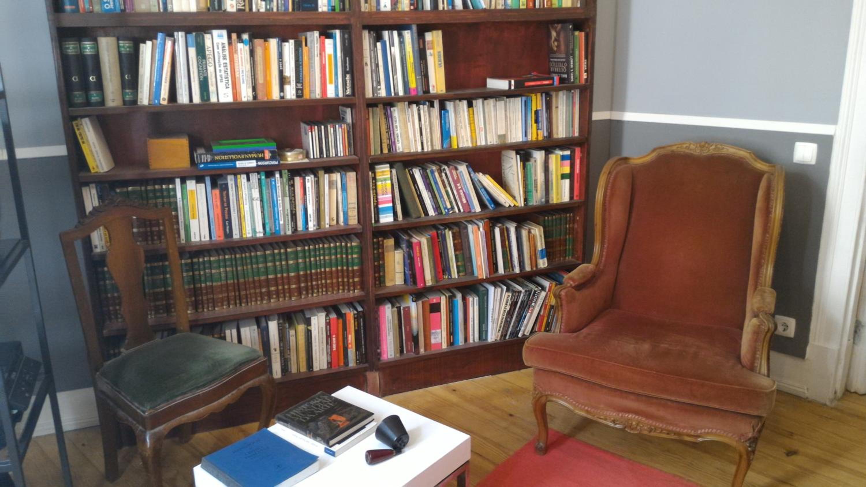 R & Freud Guest House